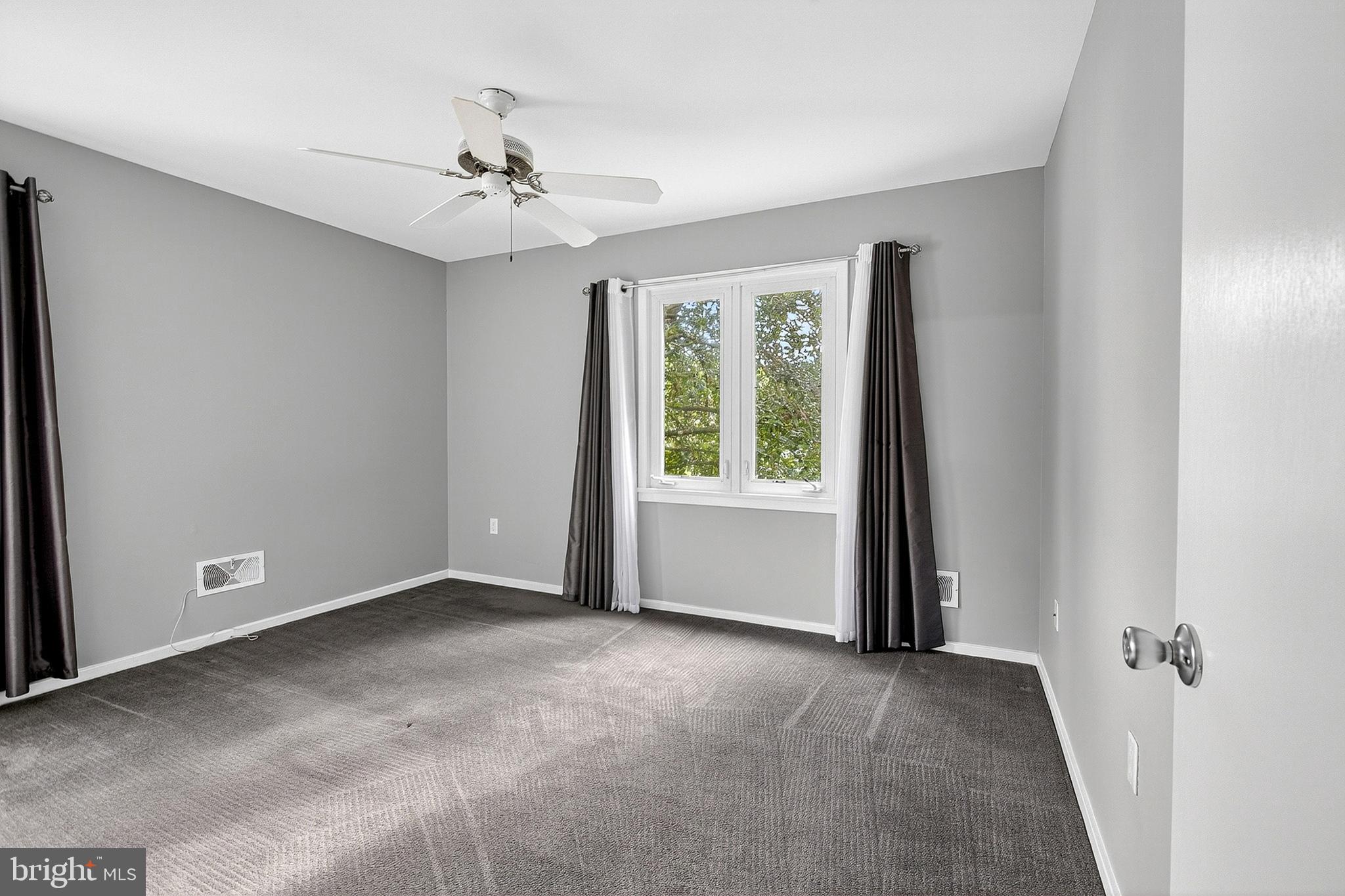 WINDY WAY - Residential