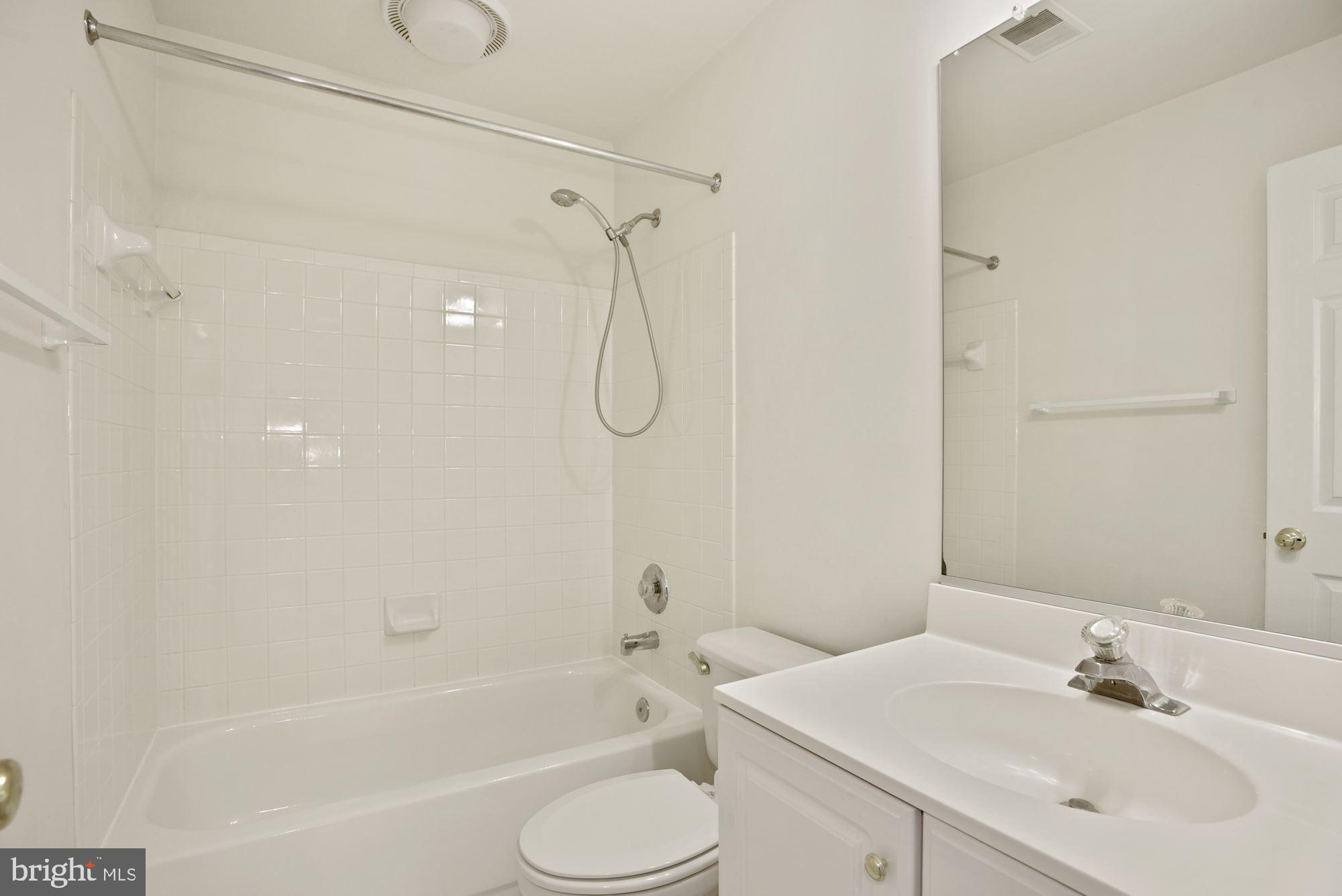 CENTRE RIDGE - Residential