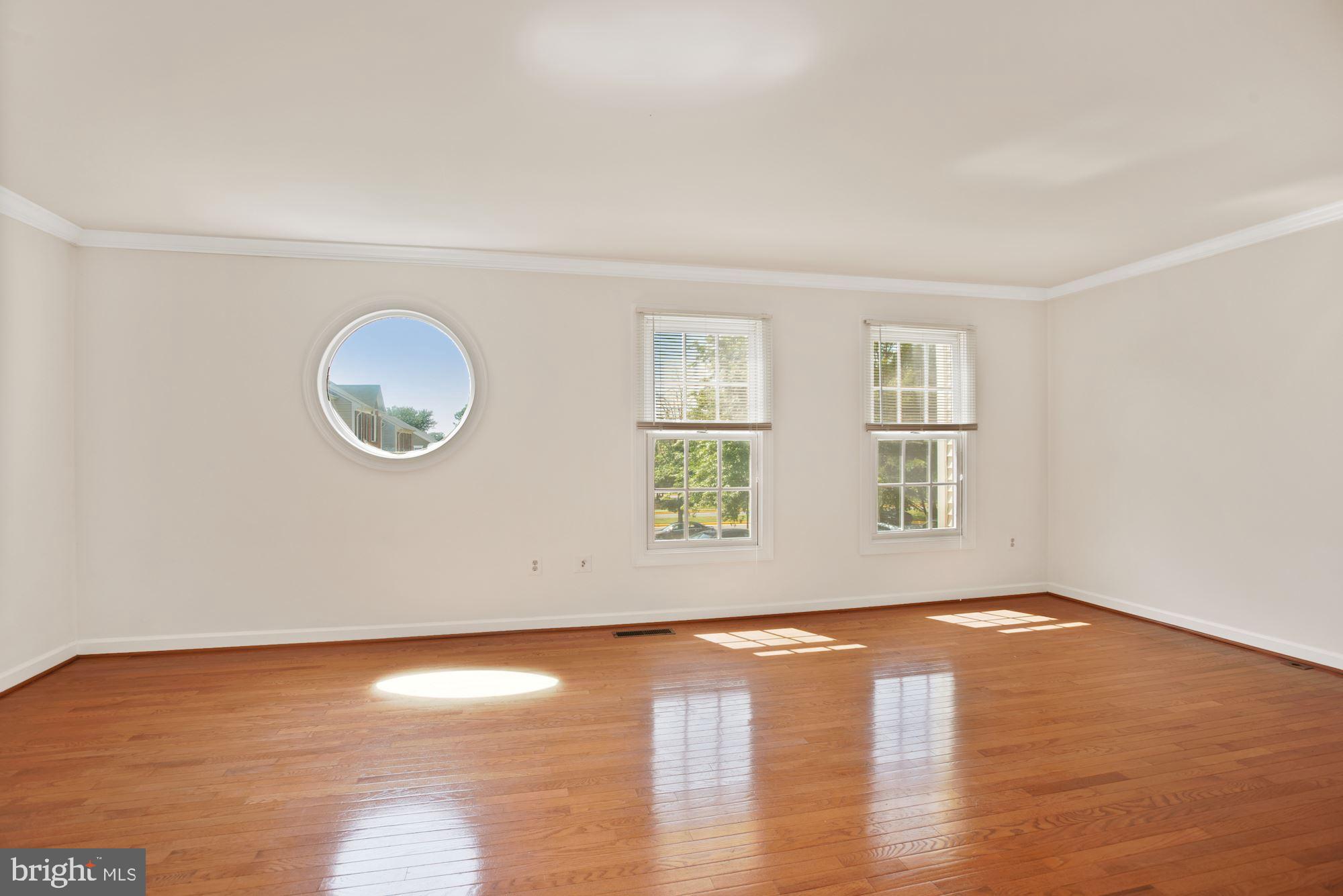 CENTRE RIDGE - Residential