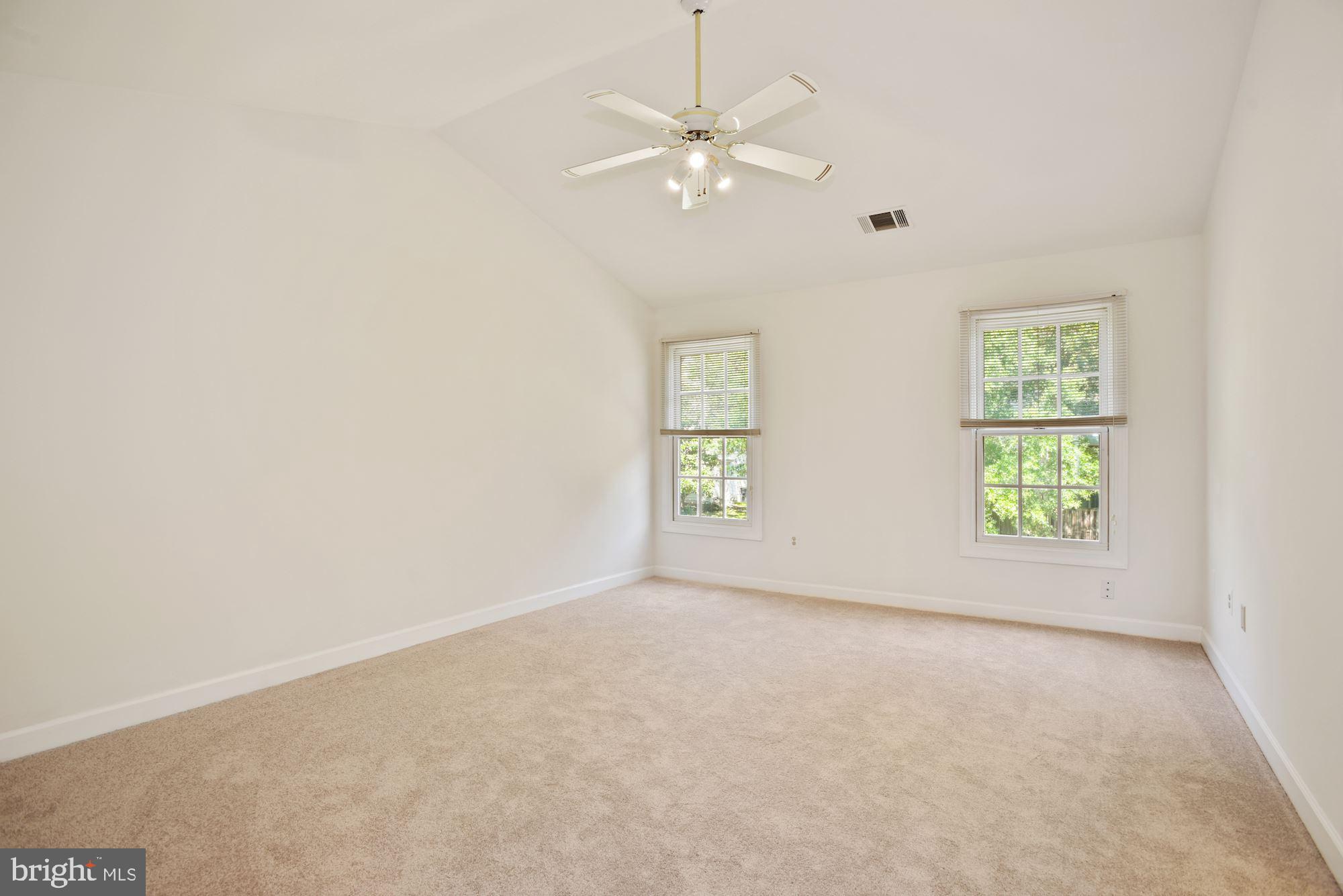 CENTRE RIDGE - Residential