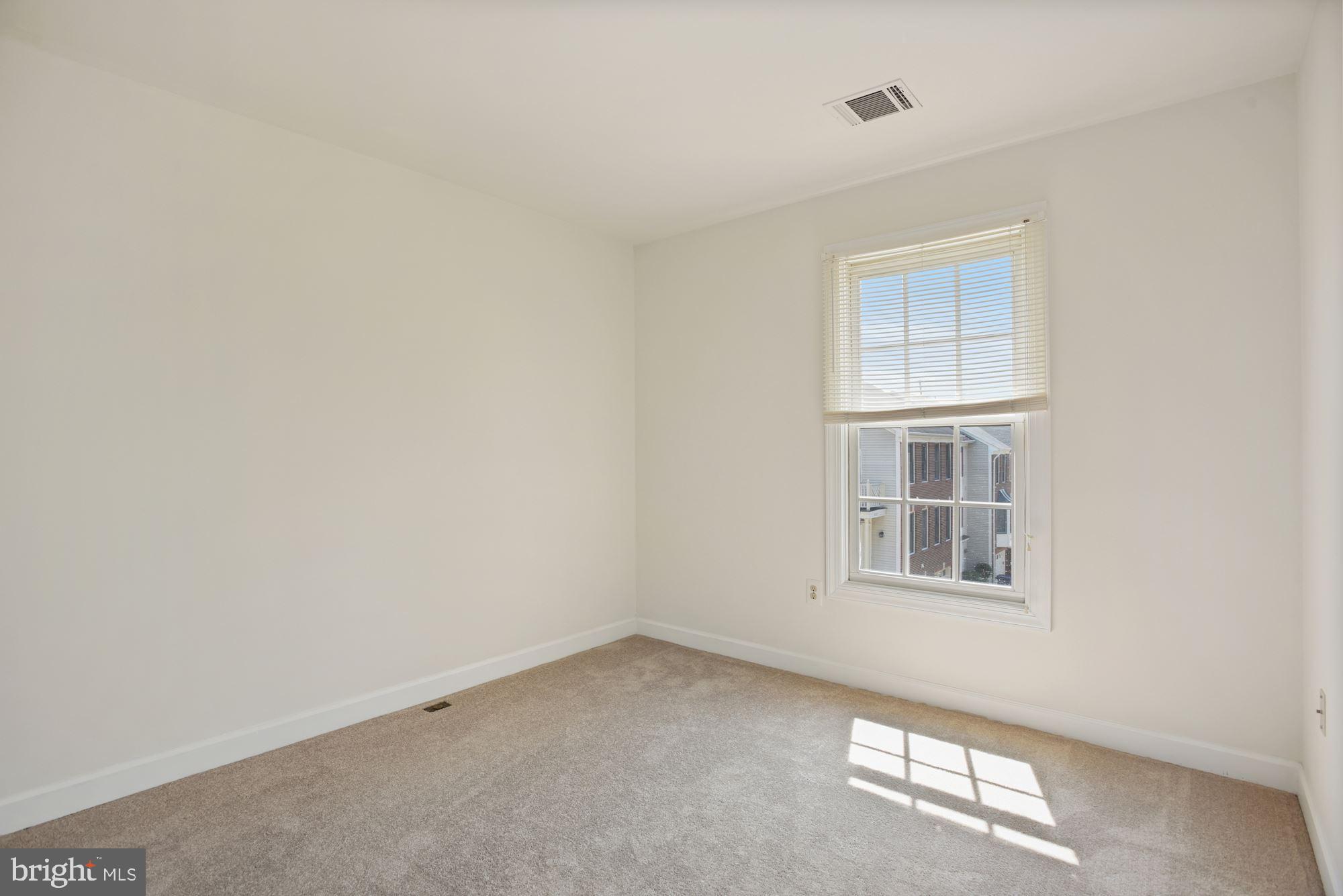 CENTRE RIDGE - Residential