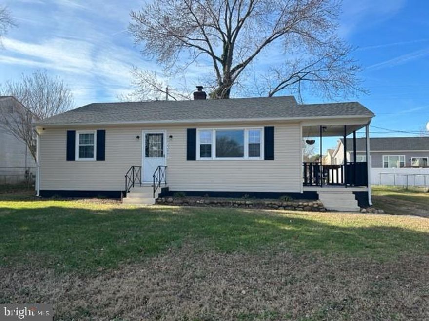 Available March 1st.  Perfect quaint home and location.  Walking distance to downtown Leonardtown  to enjoy all that Leonardtown has to offer as well as walking distance to the elementary school.  Nice covered porch with good size yard.  Must have 650 or better credit score.  No pets allowed.  Yard maintenance is included in rent.  Listing to Lease Application