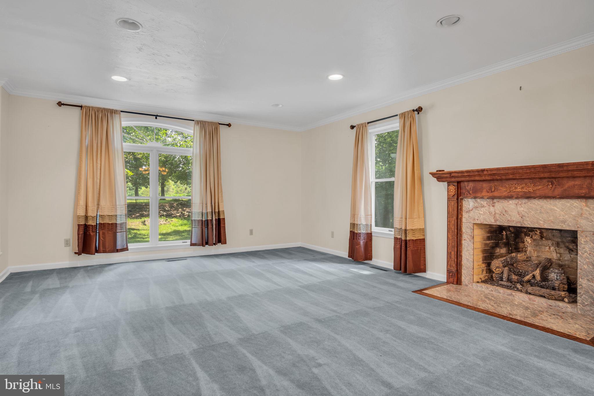 RURAL GETTYSBURG - Residential