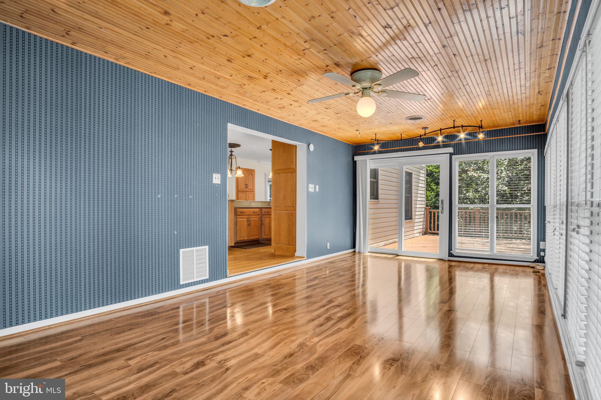 RURAL GETTYSBURG - Residential