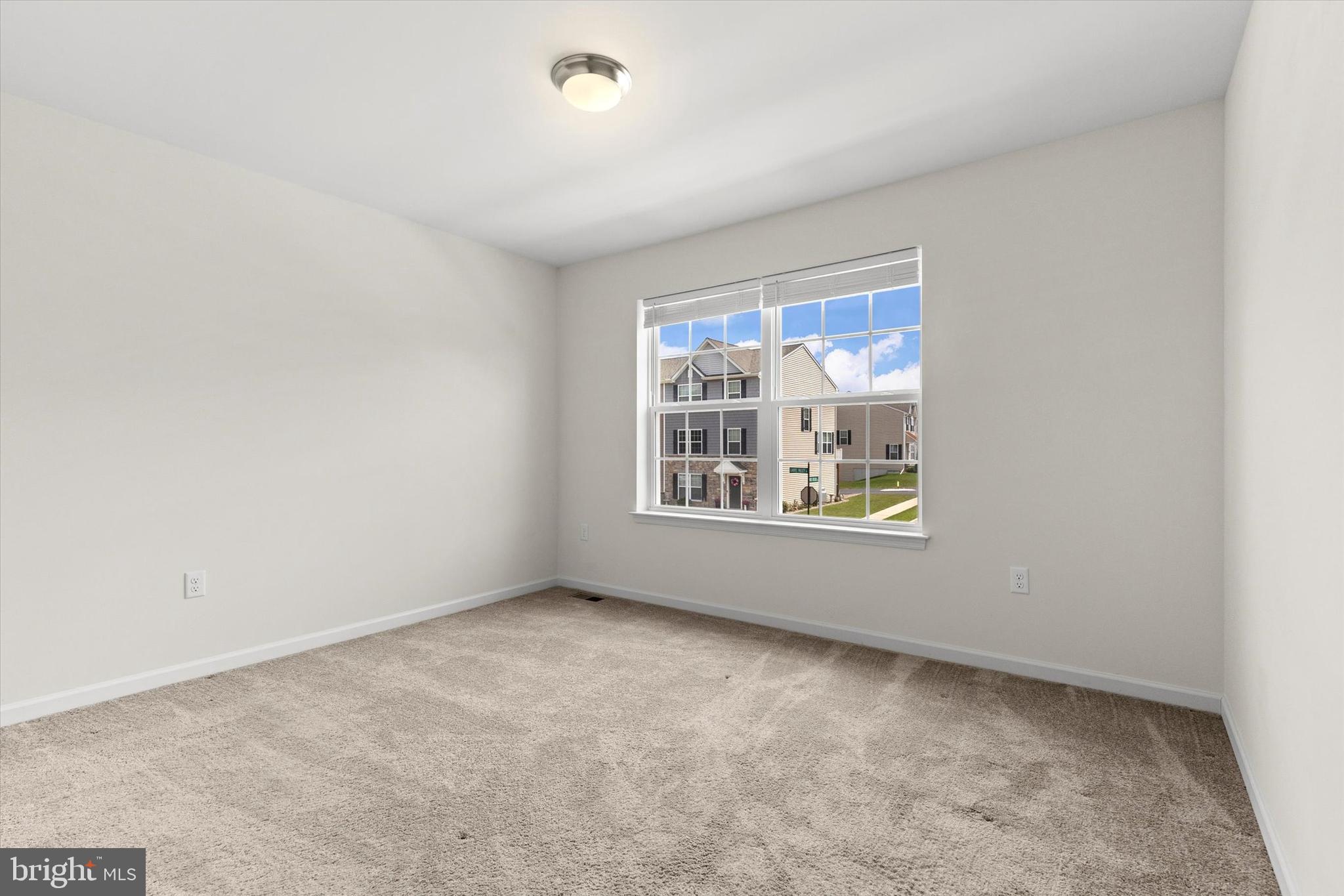 LAUREL RIDGE ESTATES - Residential