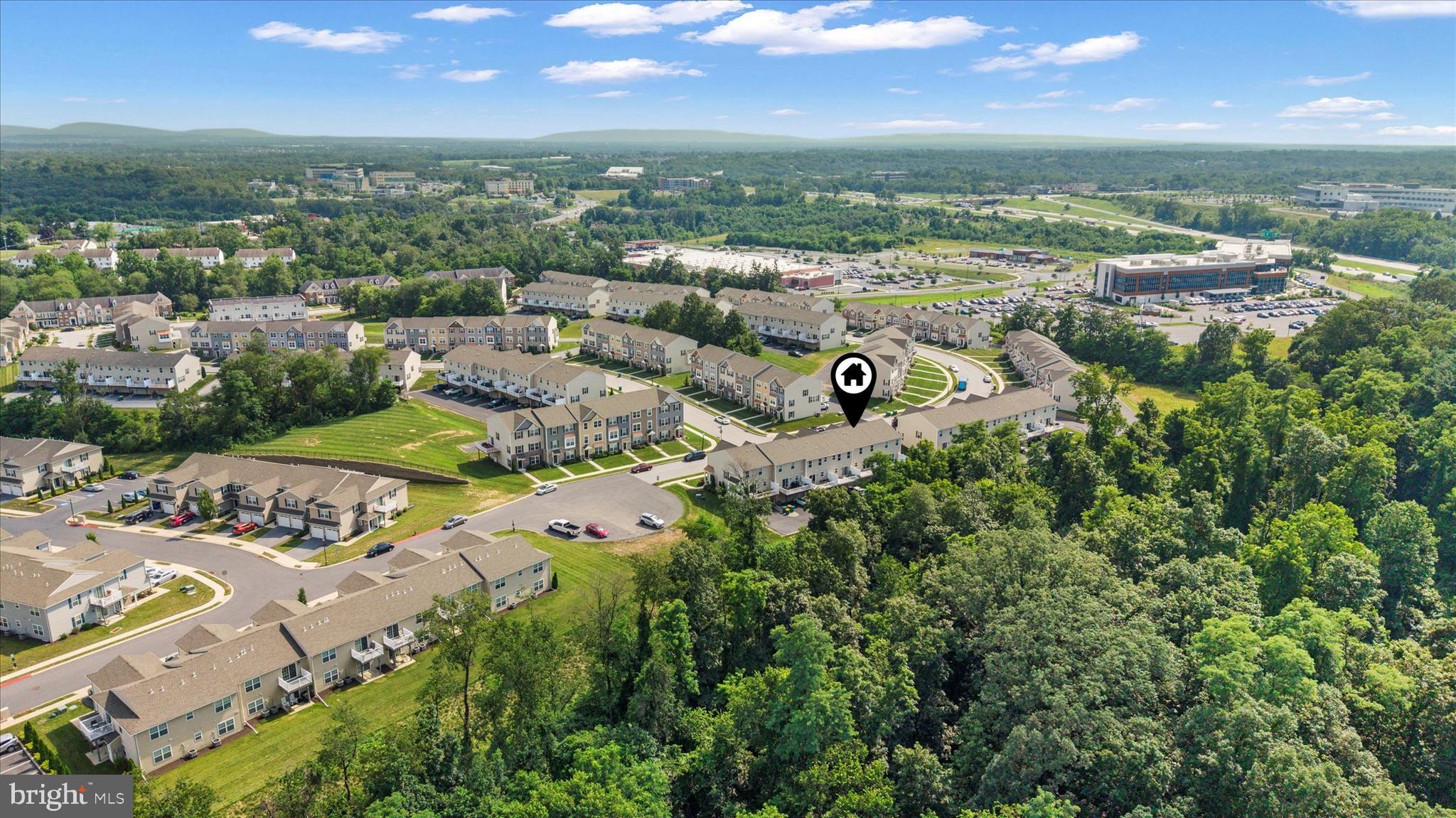 LAUREL RIDGE ESTATES - Residential