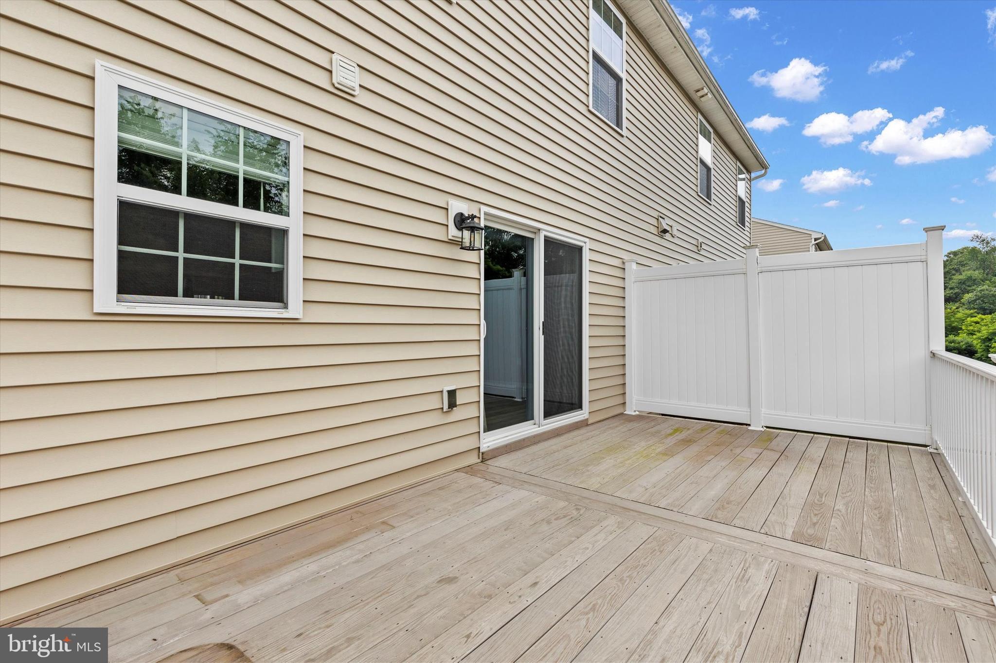 LAUREL RIDGE ESTATES - Residential