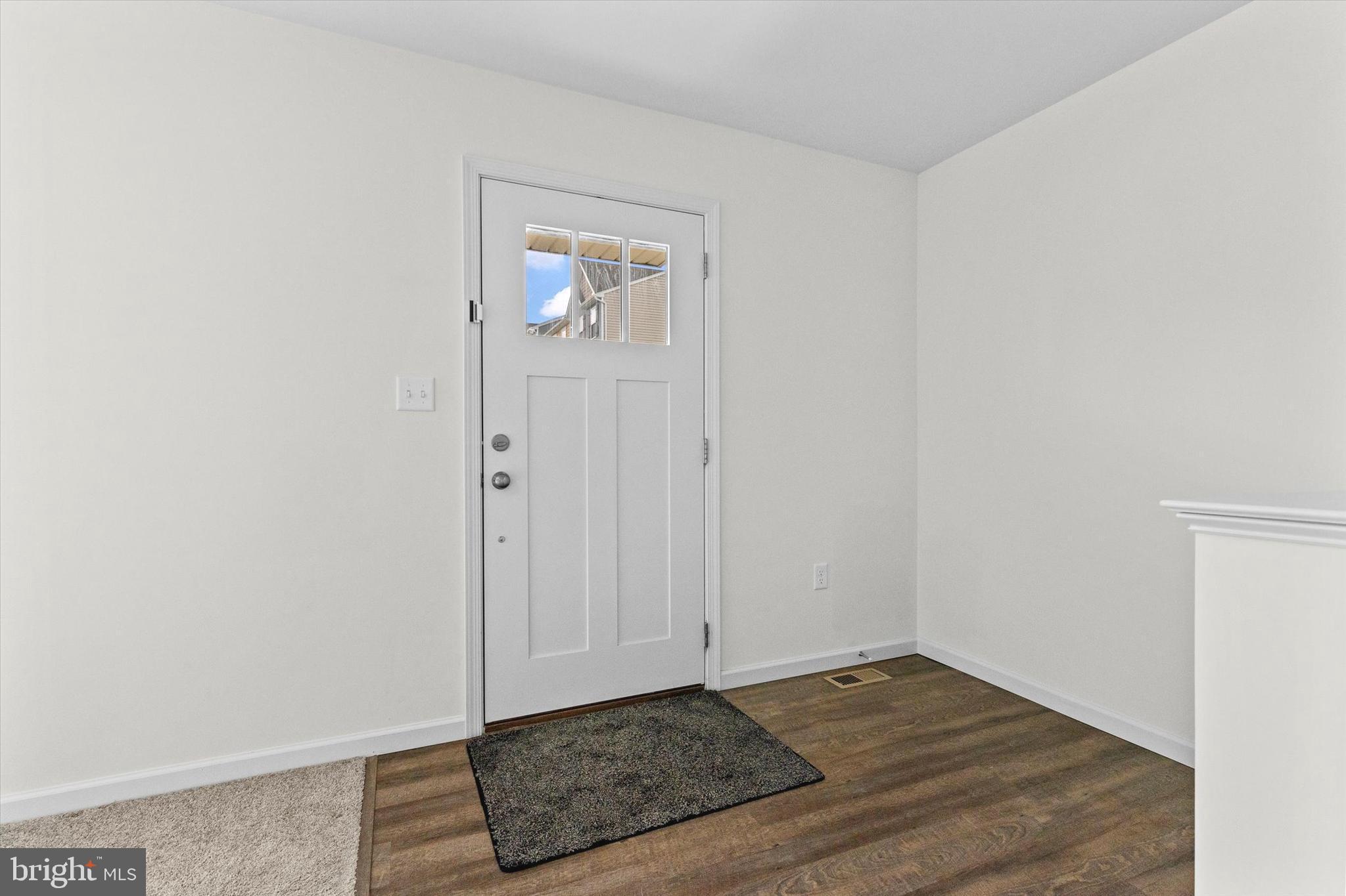 LAUREL RIDGE ESTATES - Residential