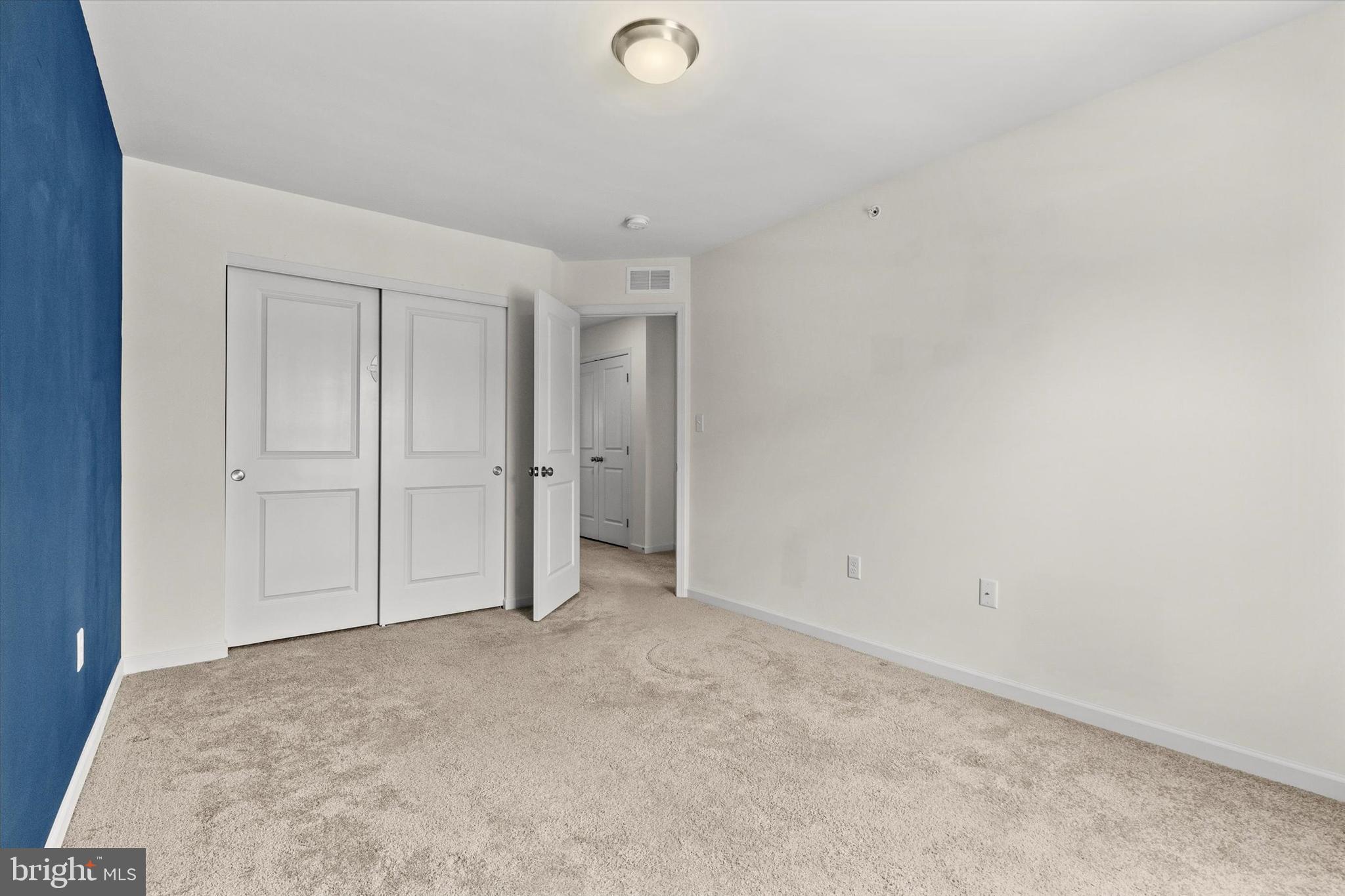 LAUREL RIDGE ESTATES - Residential