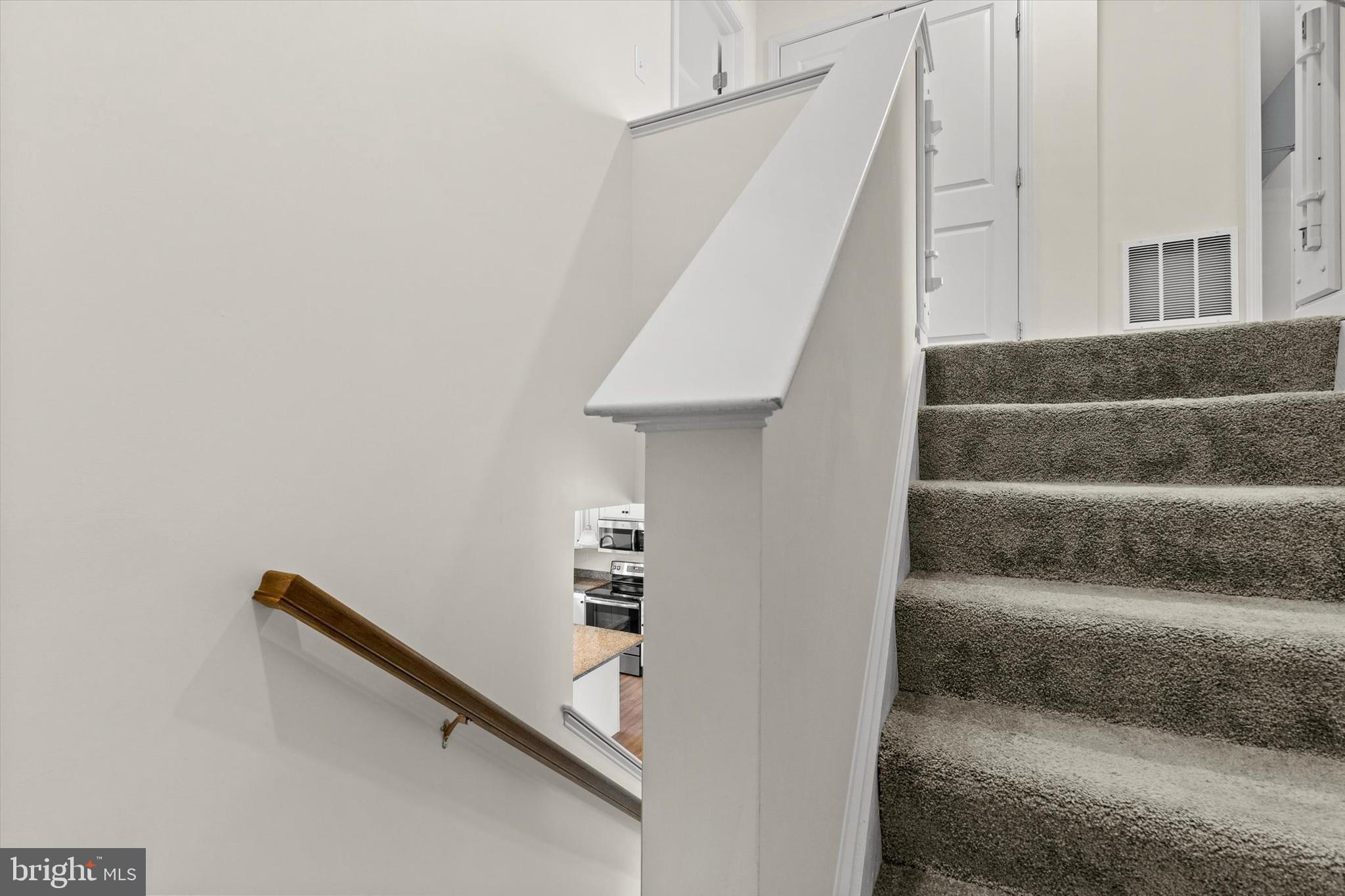 LAUREL RIDGE ESTATES - Residential