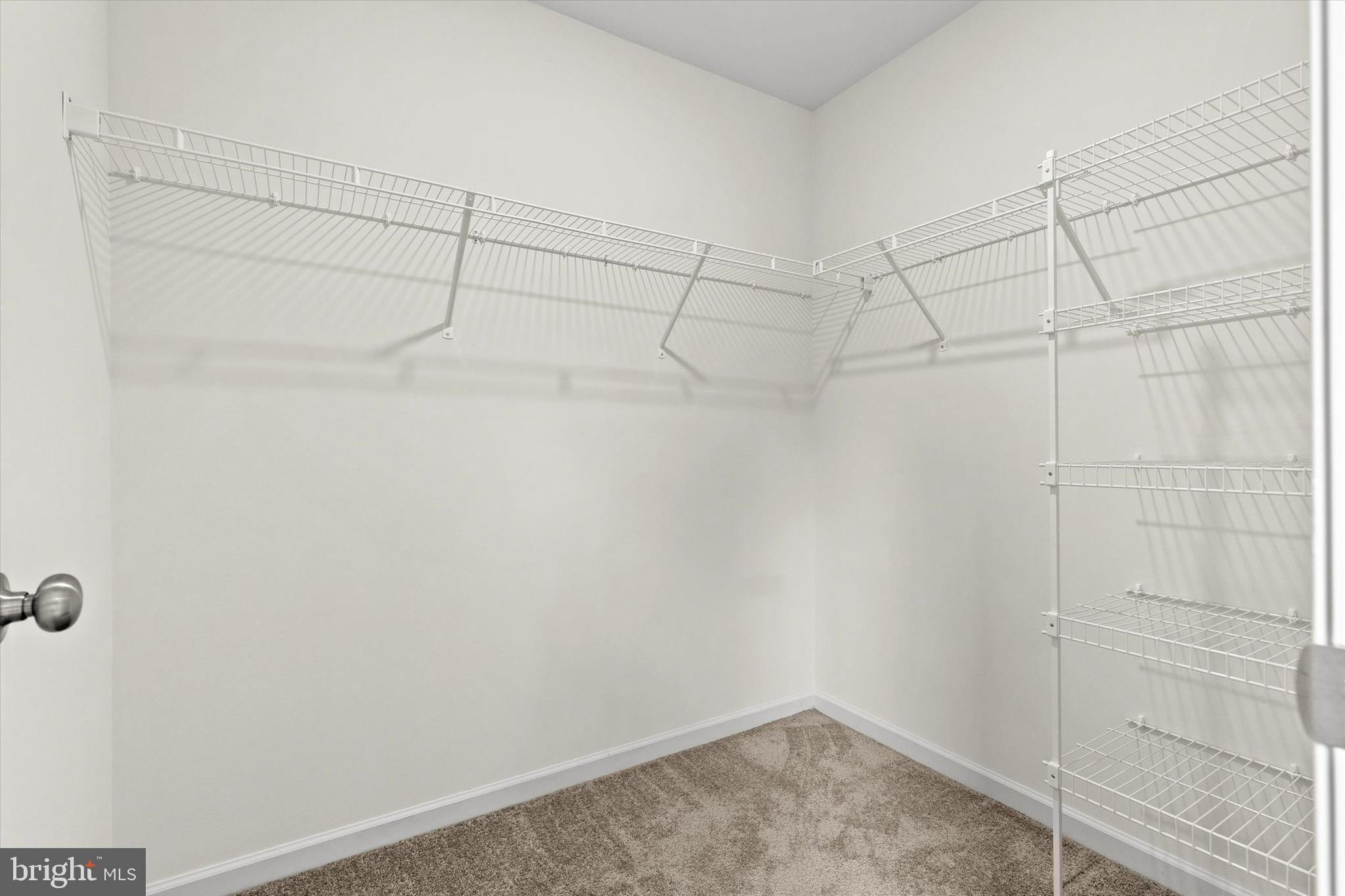 LAUREL RIDGE ESTATES - Residential