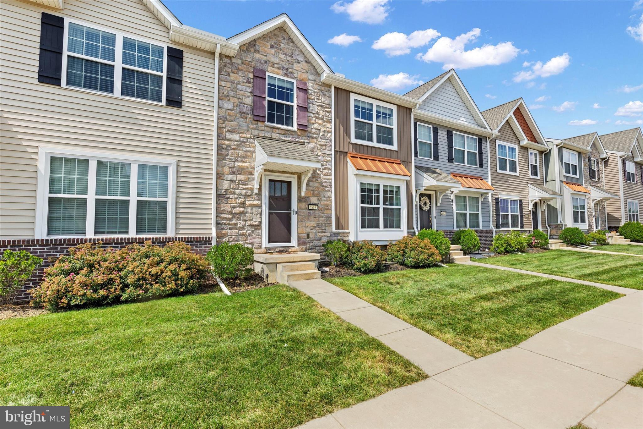 LAUREL RIDGE ESTATES - Residential