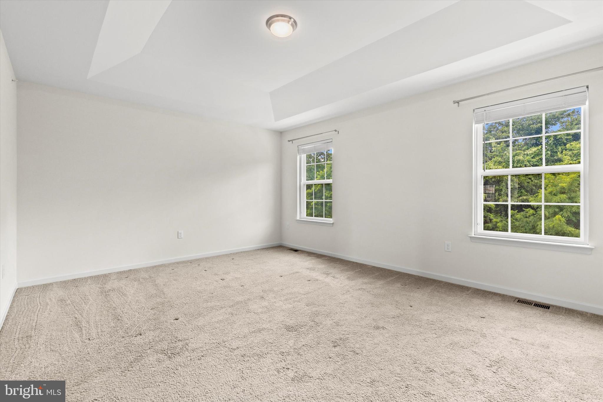 LAUREL RIDGE ESTATES - Residential