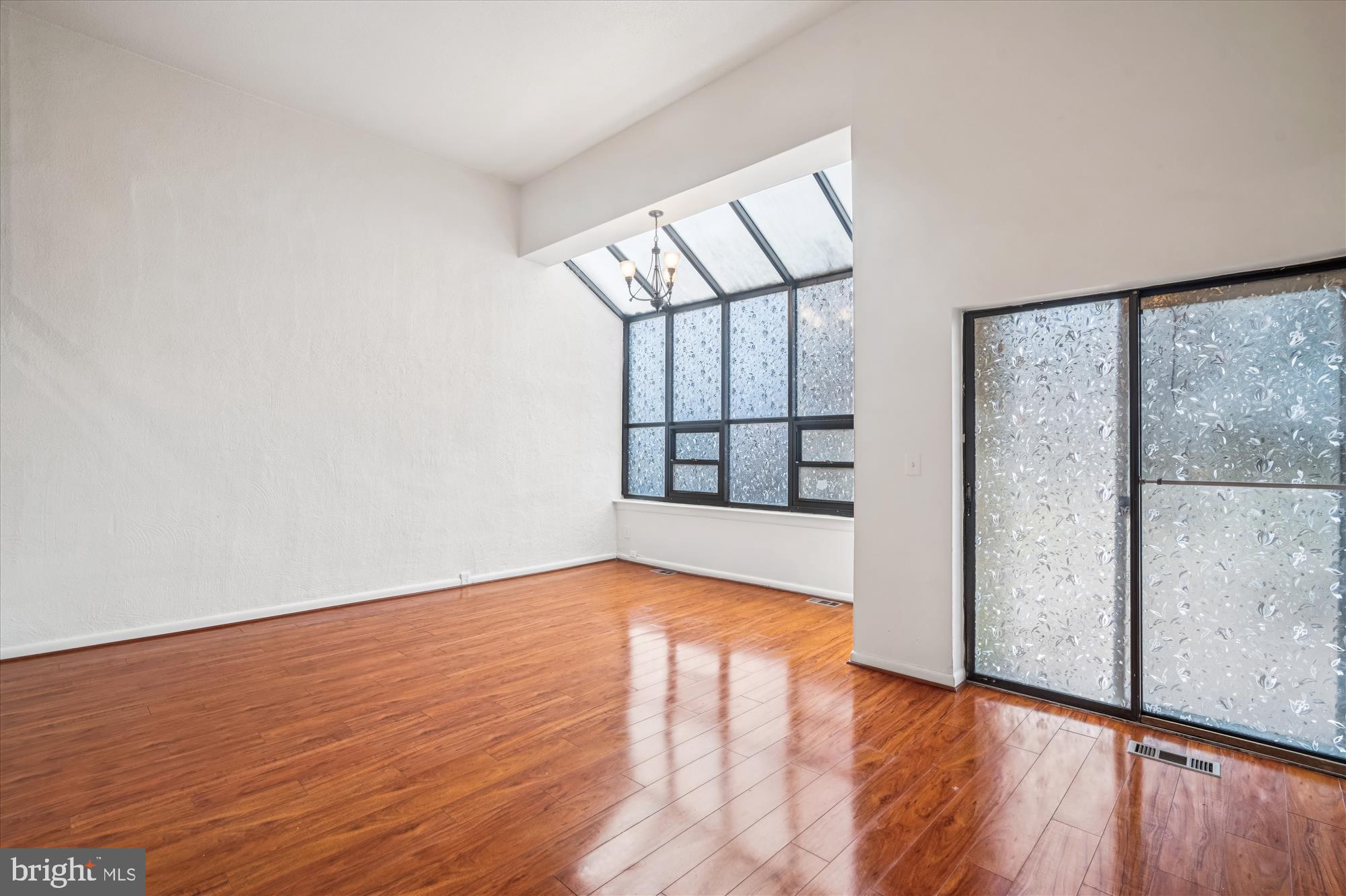 WATERS LANDING - Residential