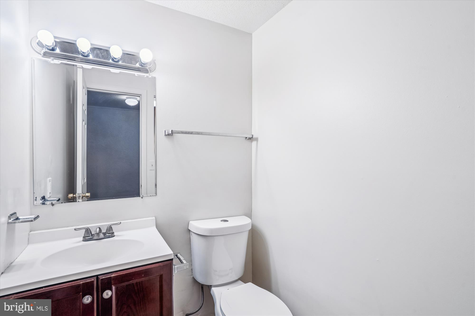 WATERS LANDING - Residential