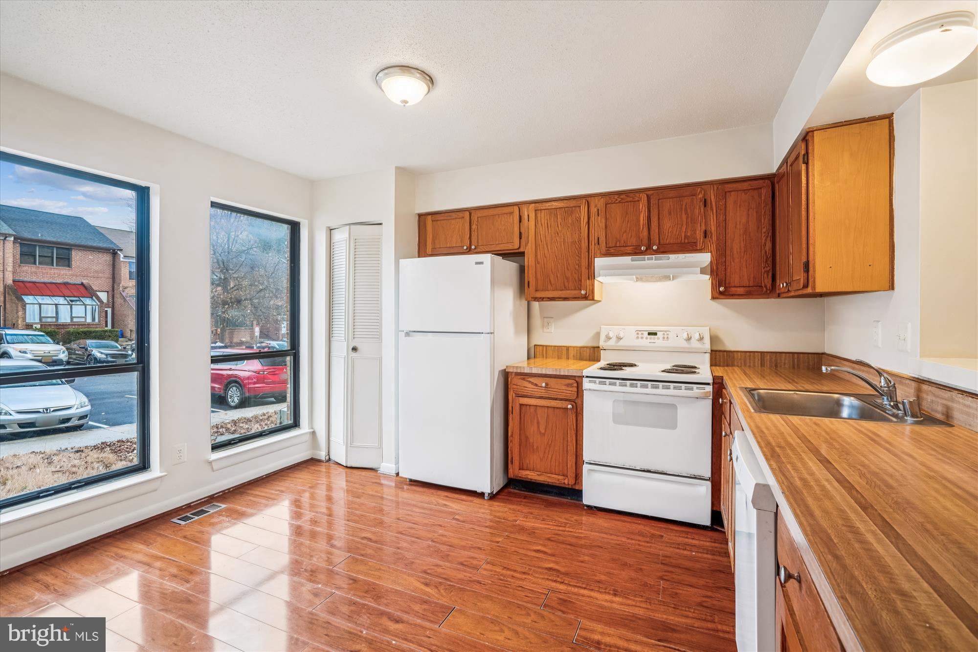 WATERS LANDING - Residential