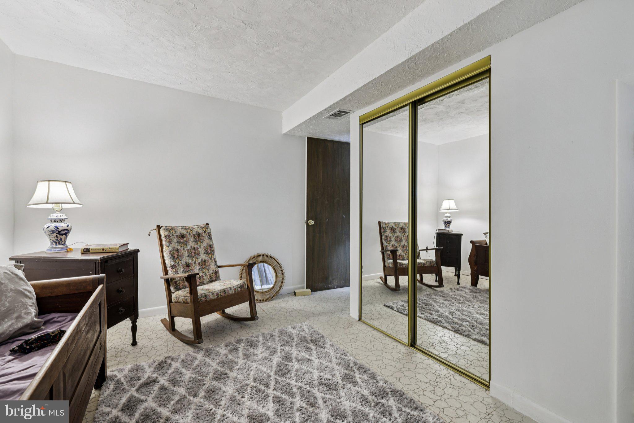 KINGS POINT - Residential