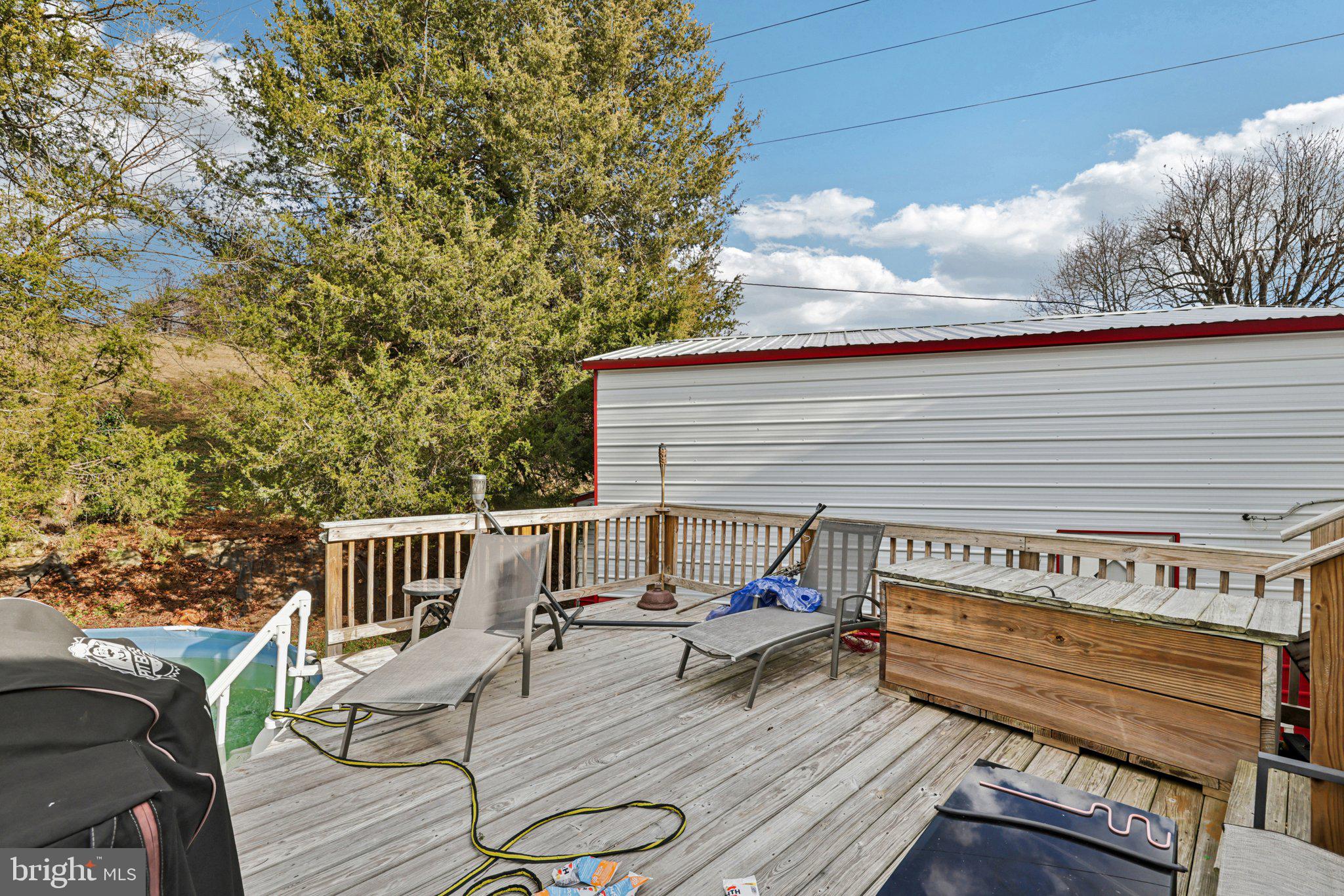 KINGS POINT - Residential