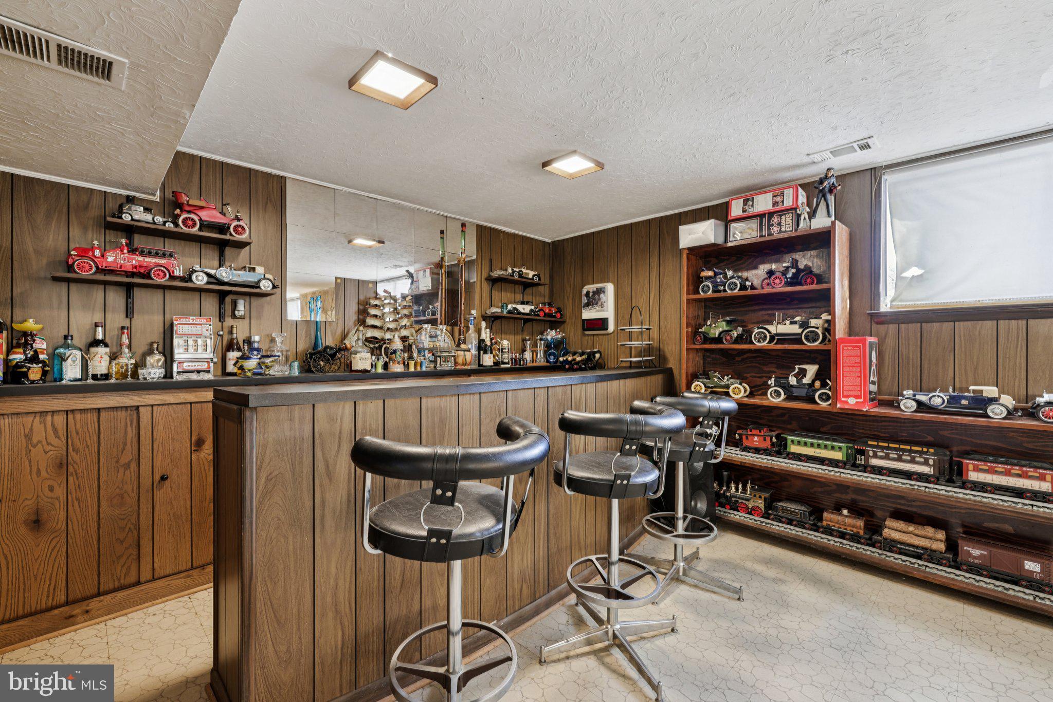 KINGS POINT - Residential