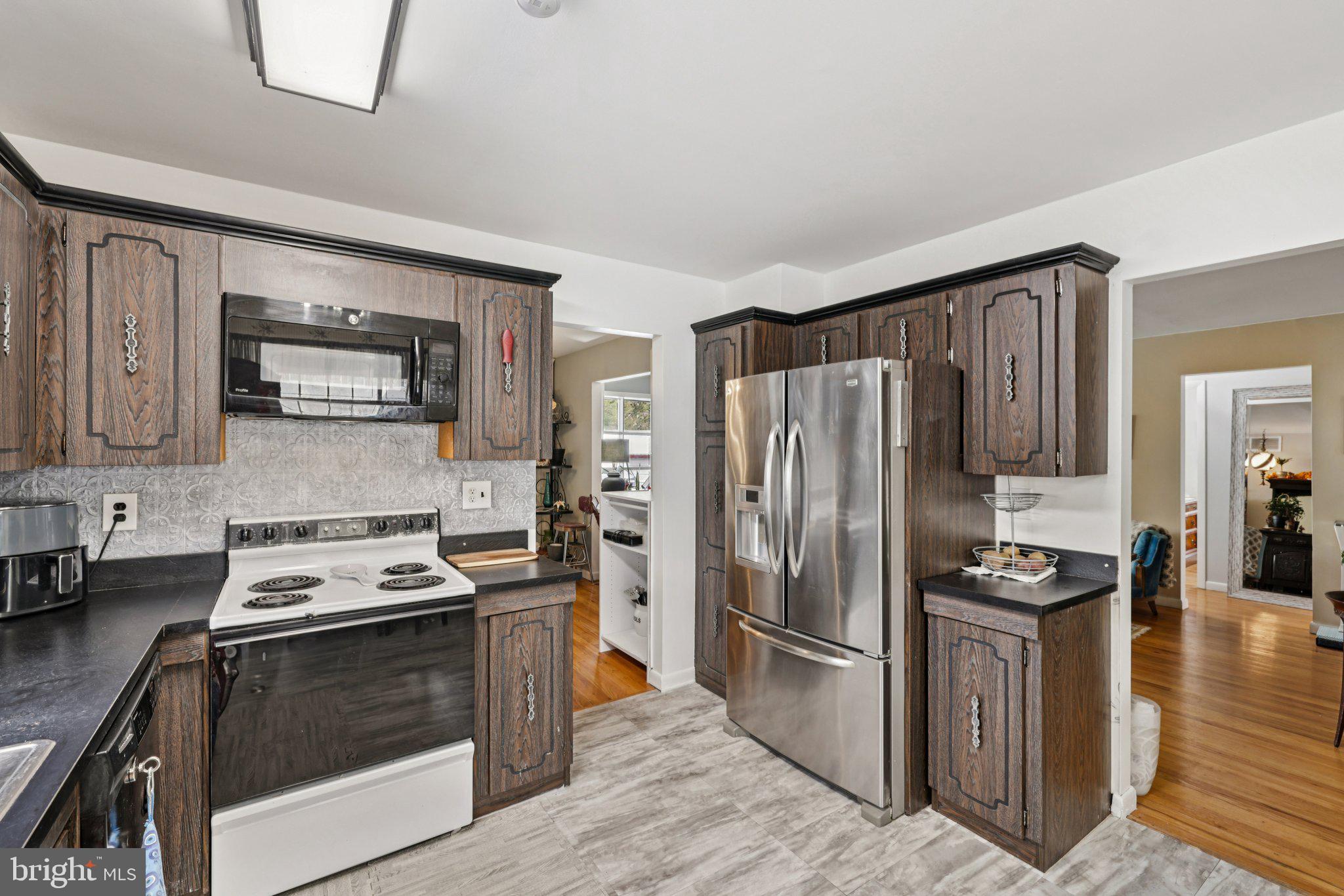 KINGS POINT - Residential