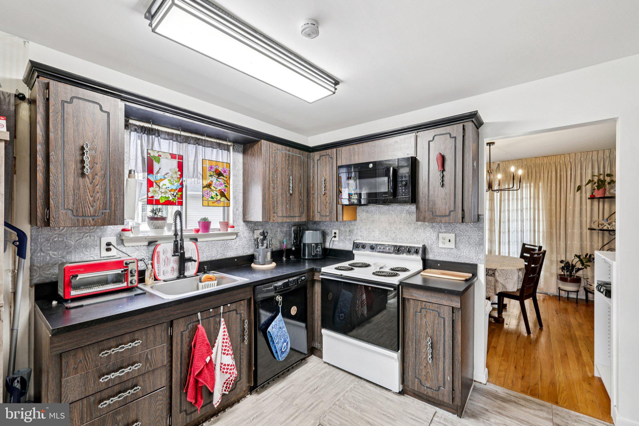 KINGS POINT - Residential