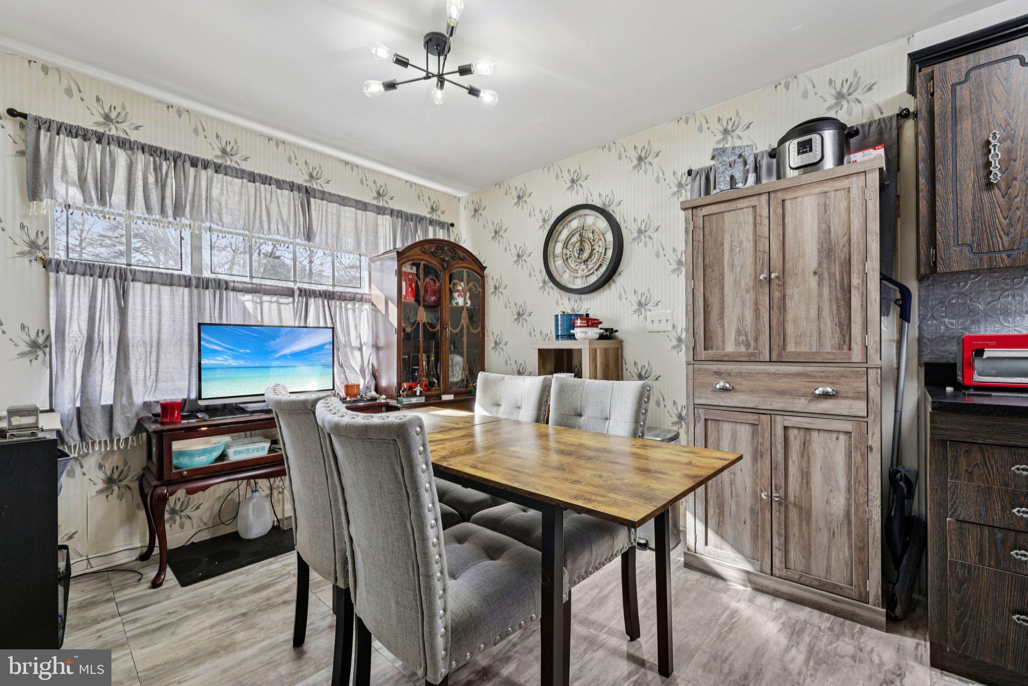 KINGS POINT - Residential