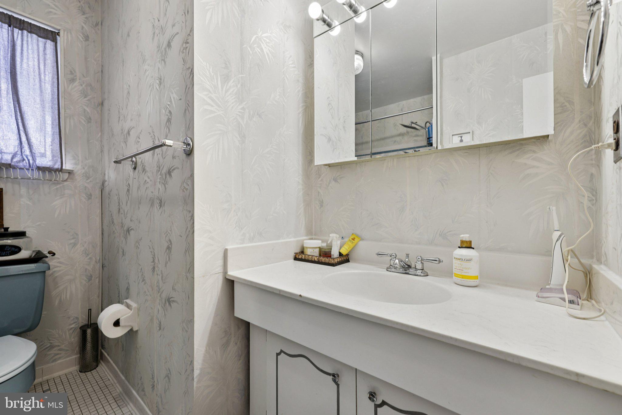 KINGS POINT - Residential