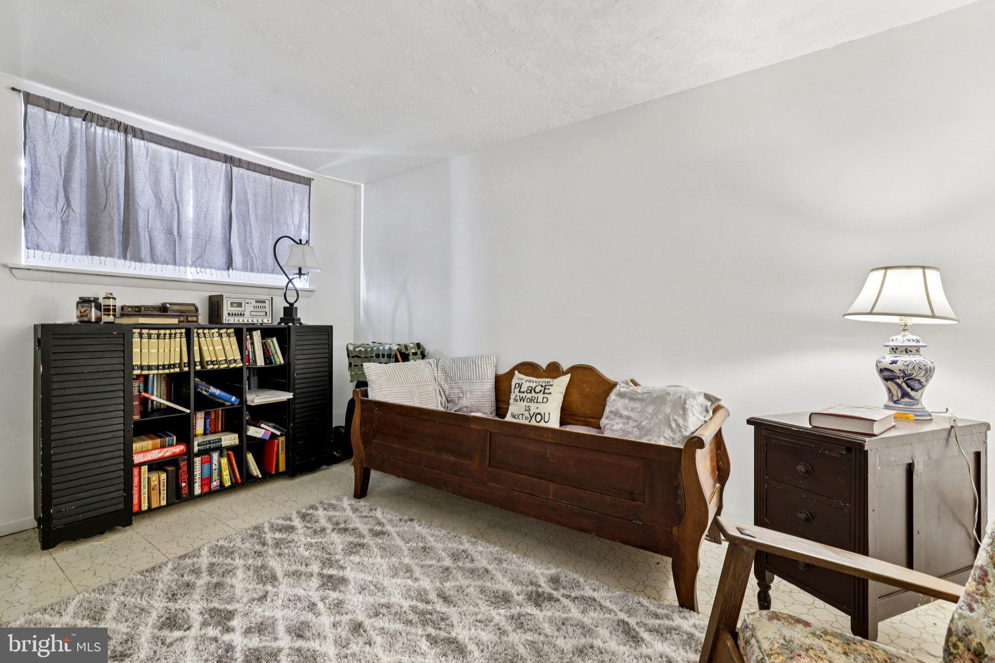 KINGS POINT - Residential