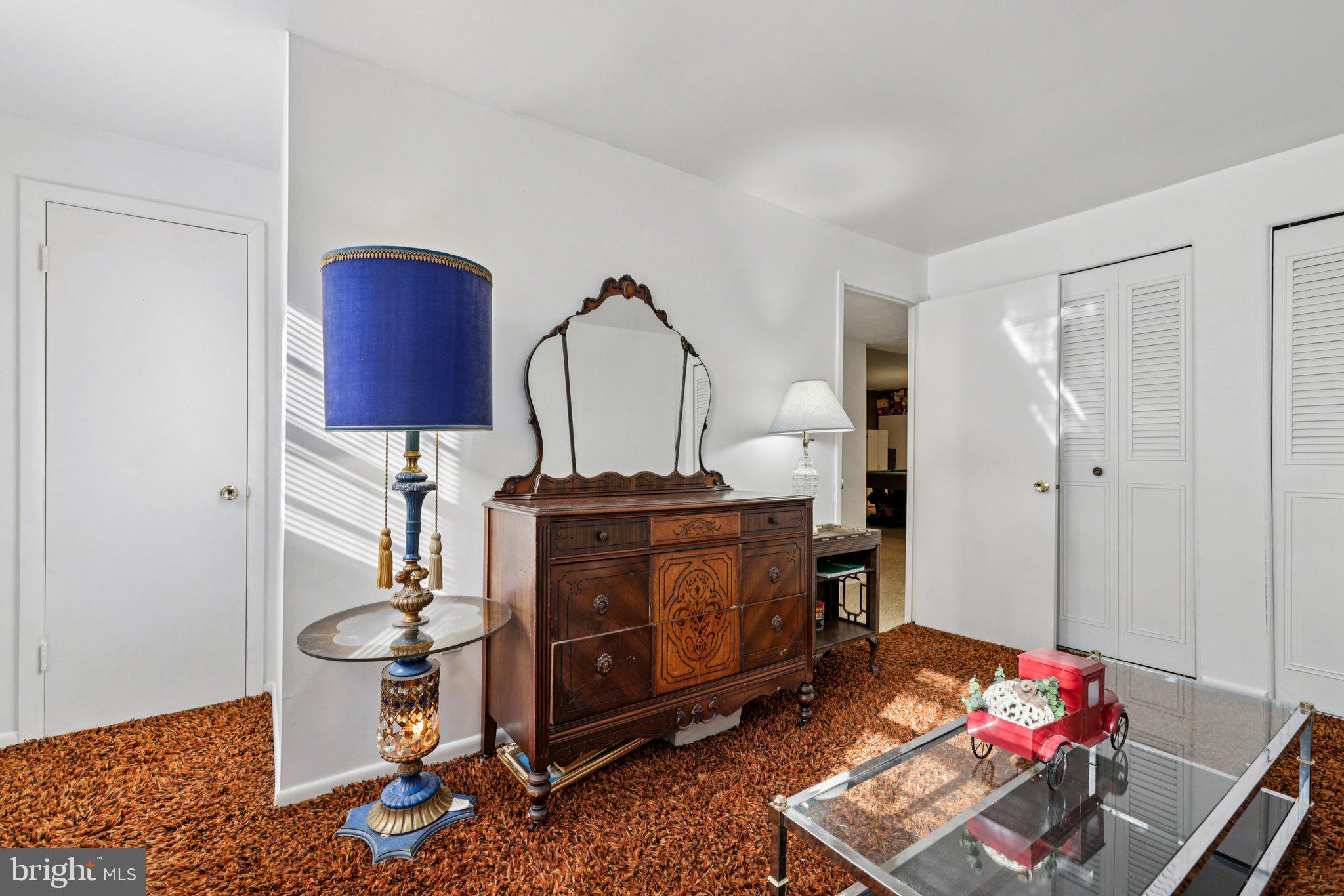 KINGS POINT - Residential