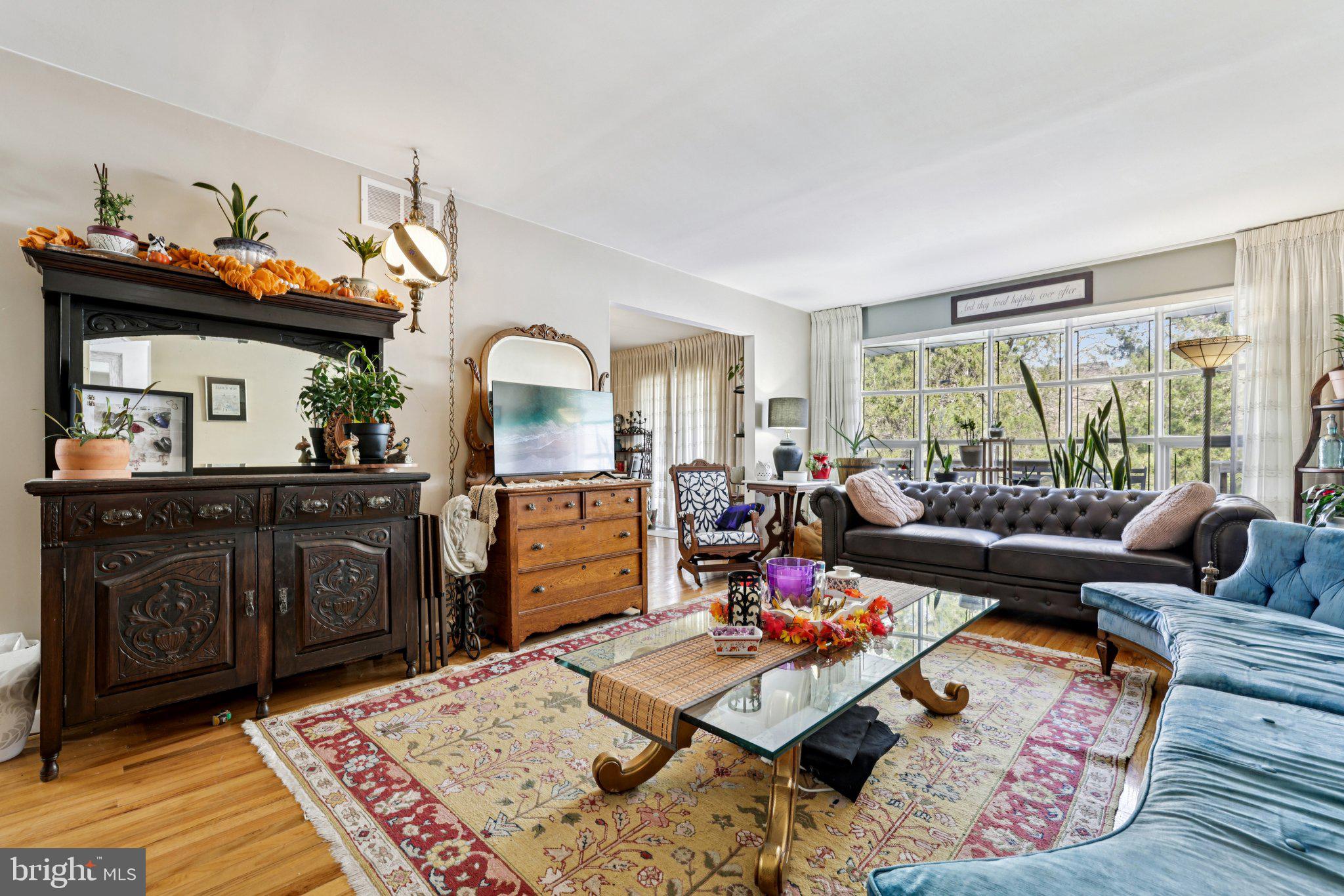 KINGS POINT - Residential