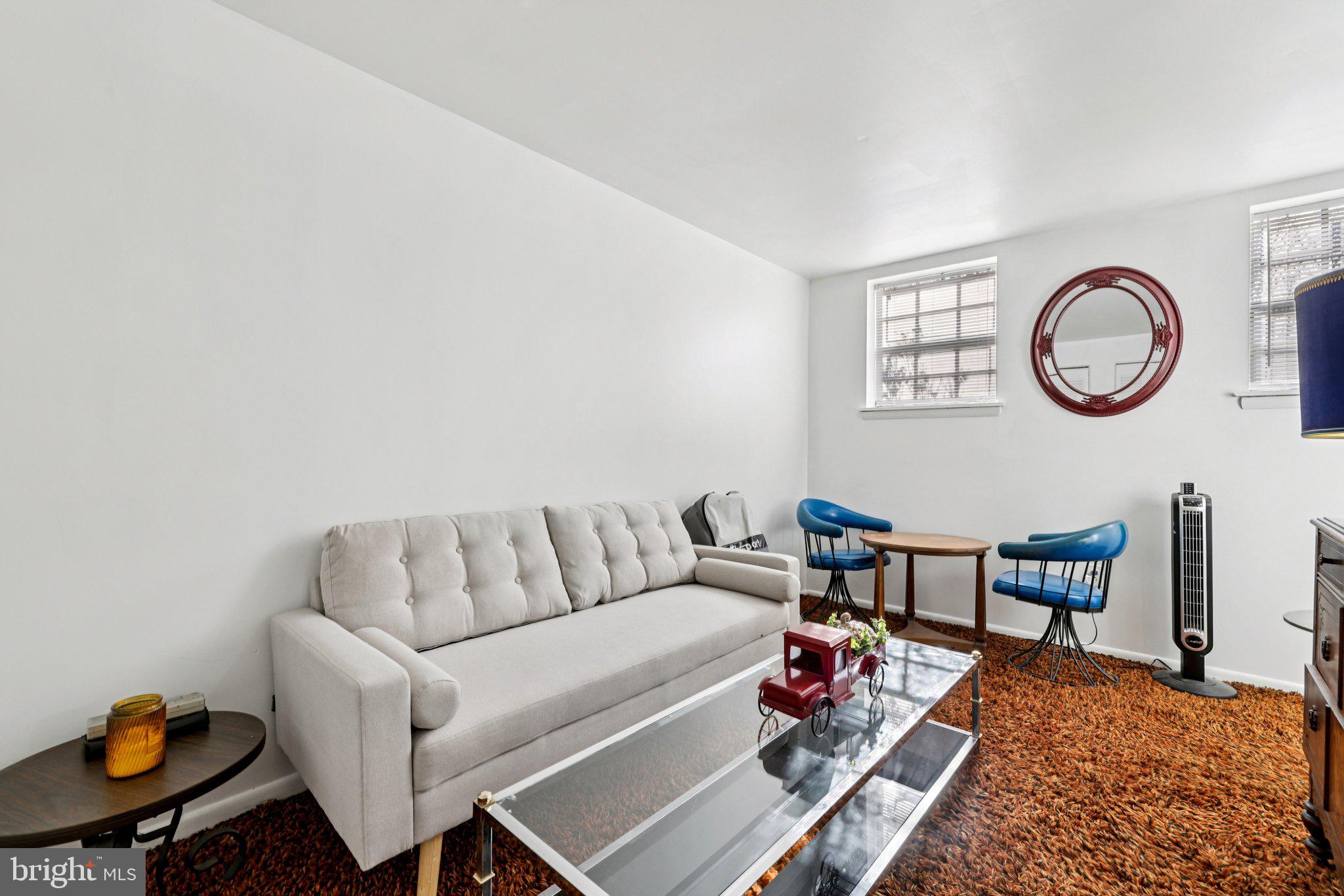 KINGS POINT - Residential