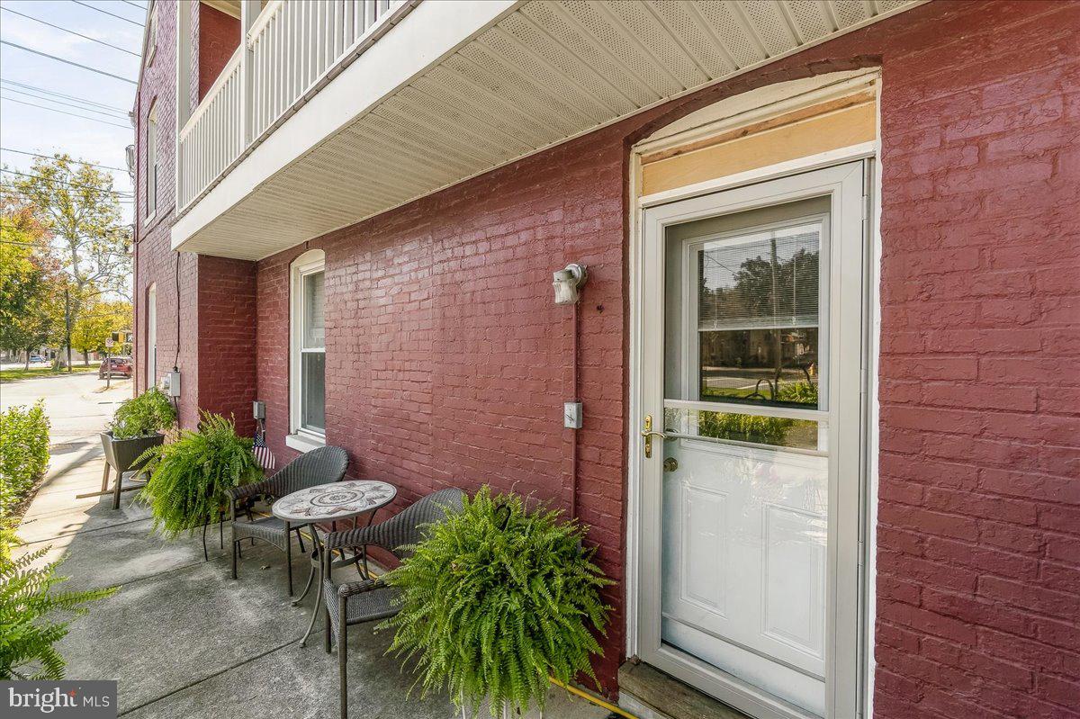 201 W 5TH STREET