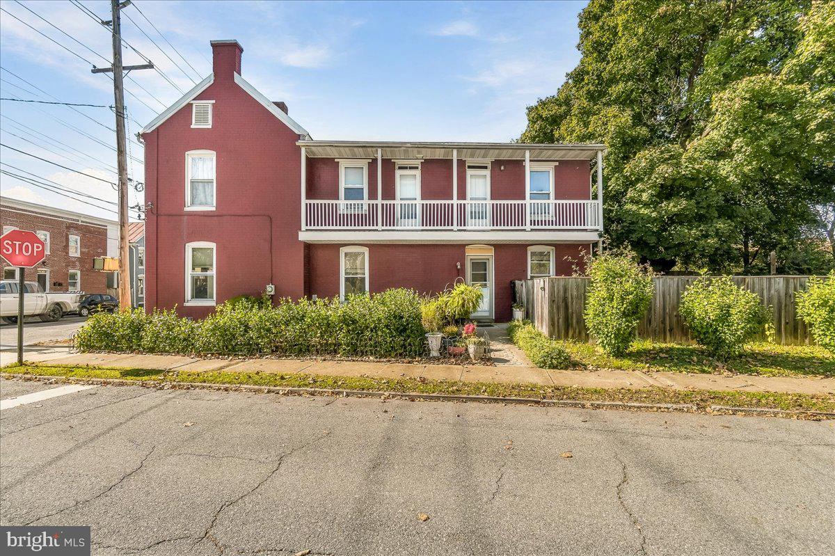 201 W 5TH STREET