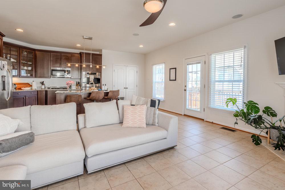 STONE RIDGE SOUTH - Residential