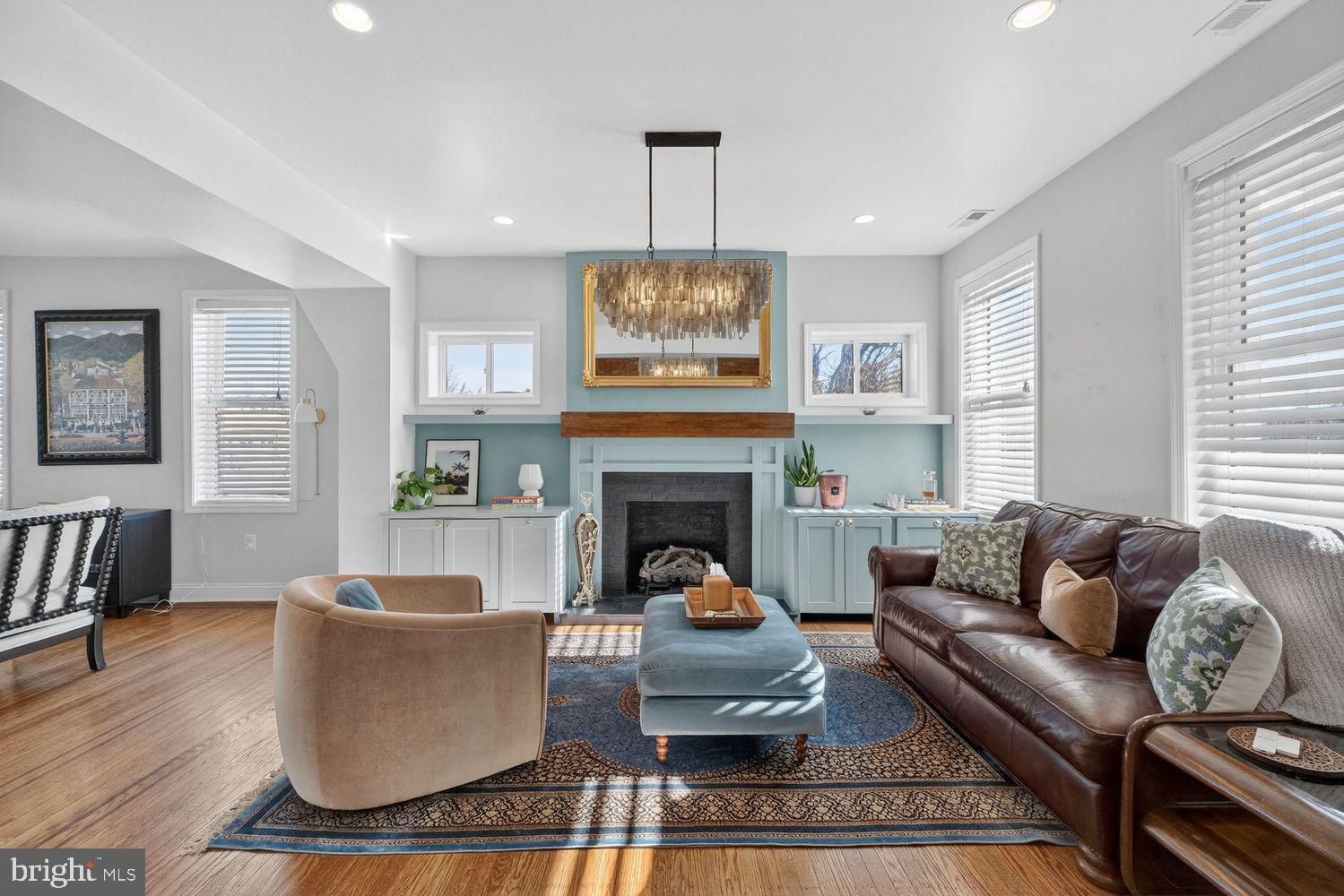 136 RHODE ISLAND AVENUE NE