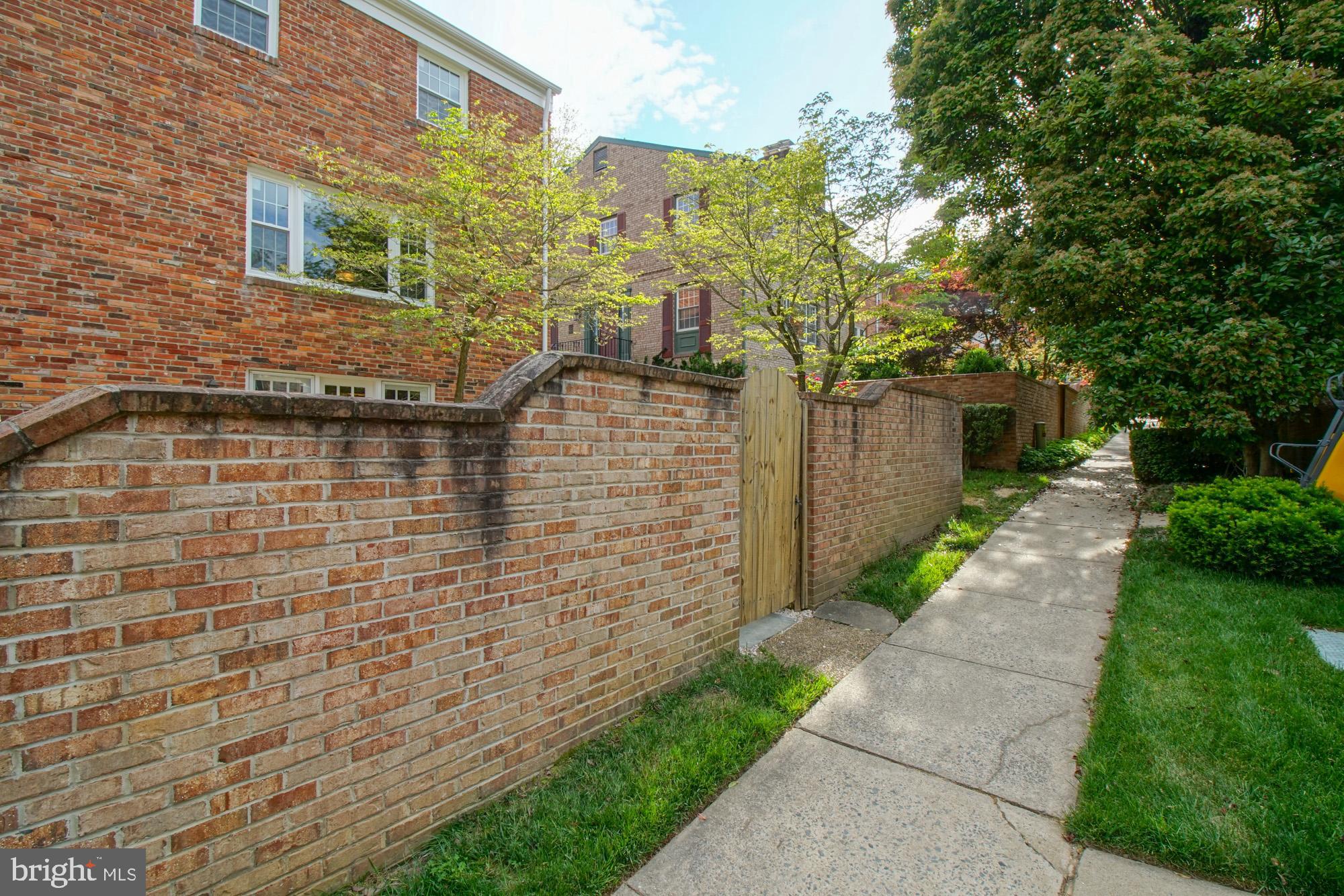 STONEHURST - Residential