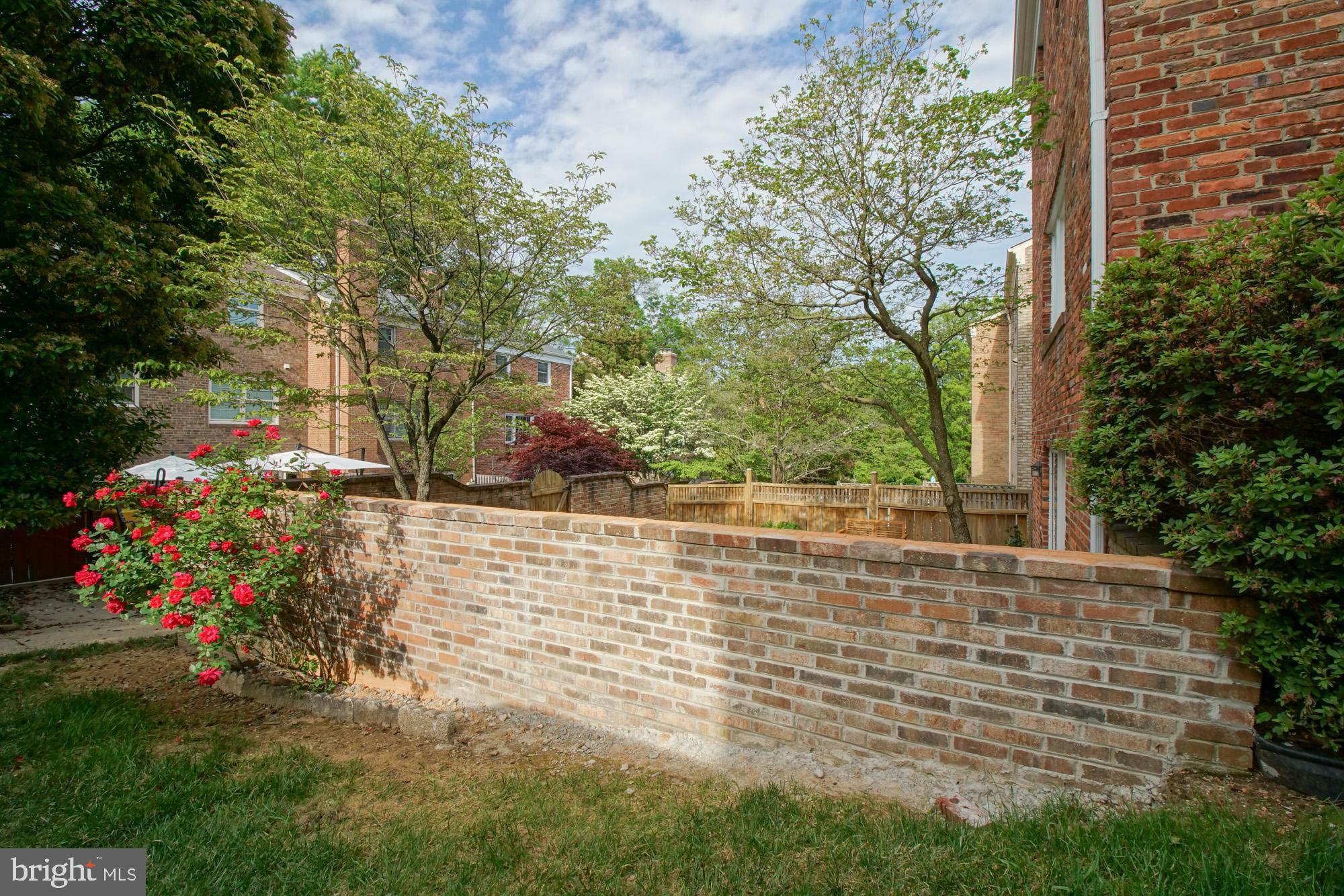 STONEHURST - Residential