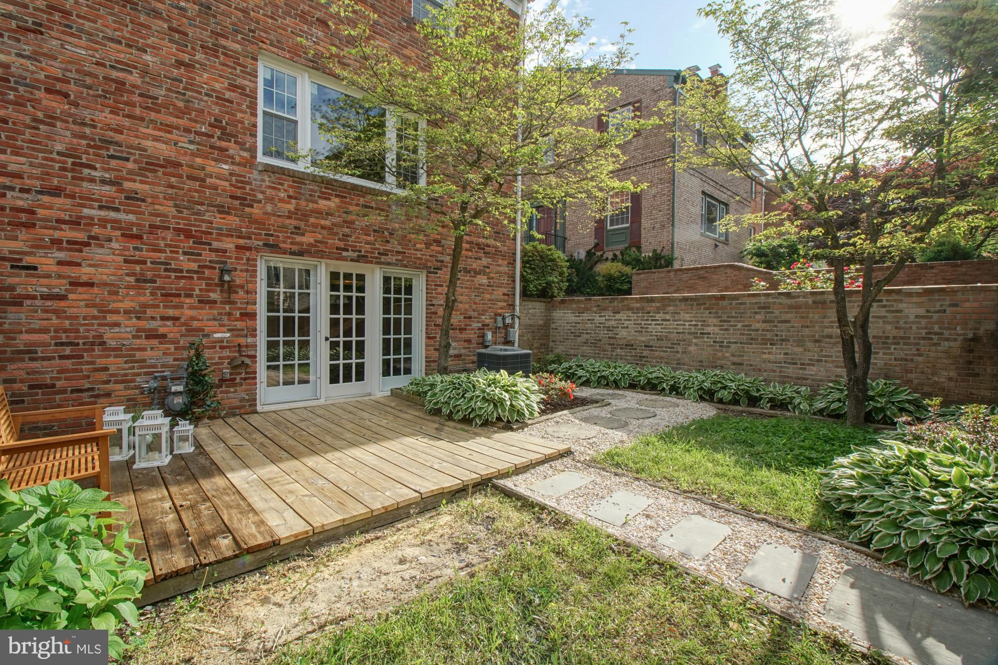 STONEHURST - Residential