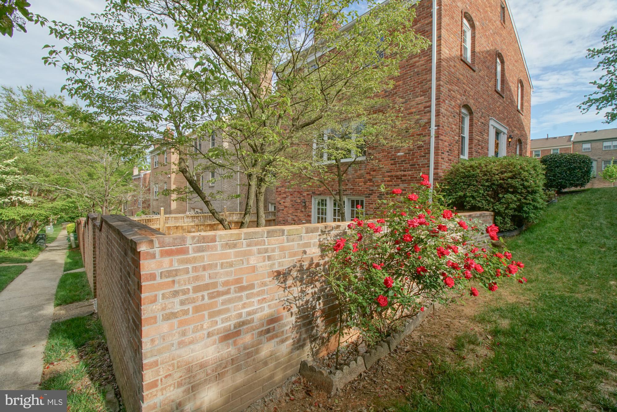 STONEHURST - Residential