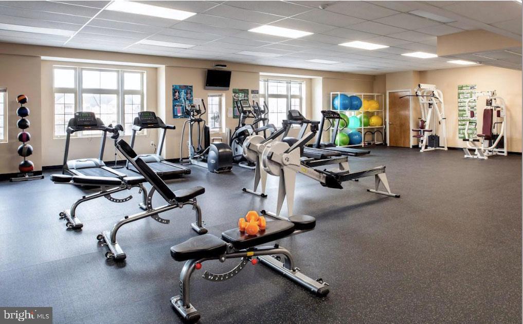 AUTUMN RIVER - Residential