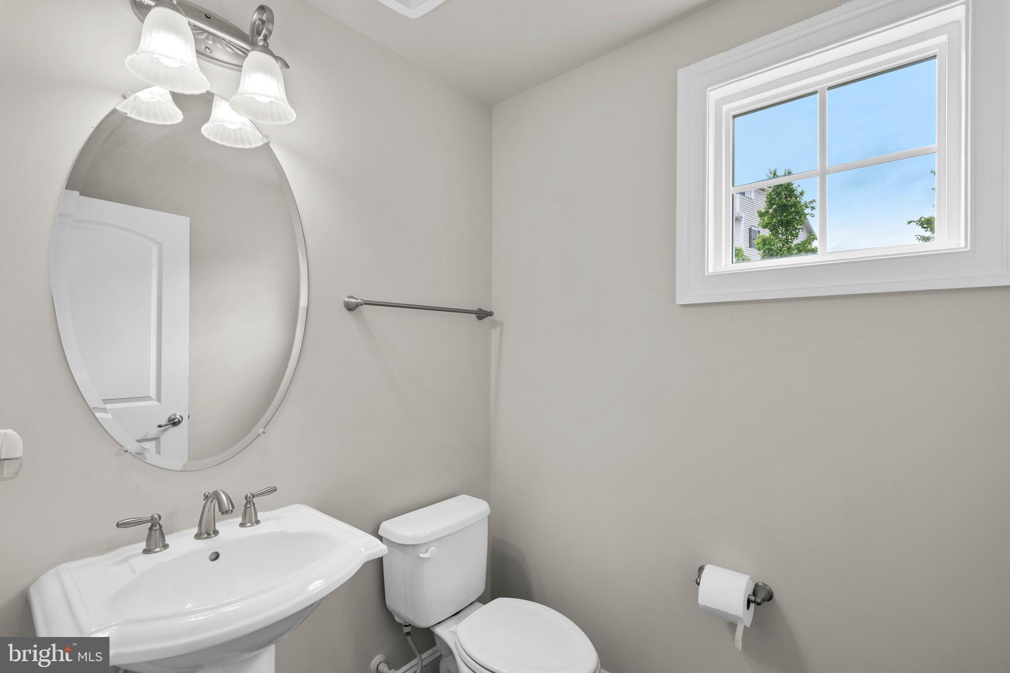 AUTUMN RIVER - Residential