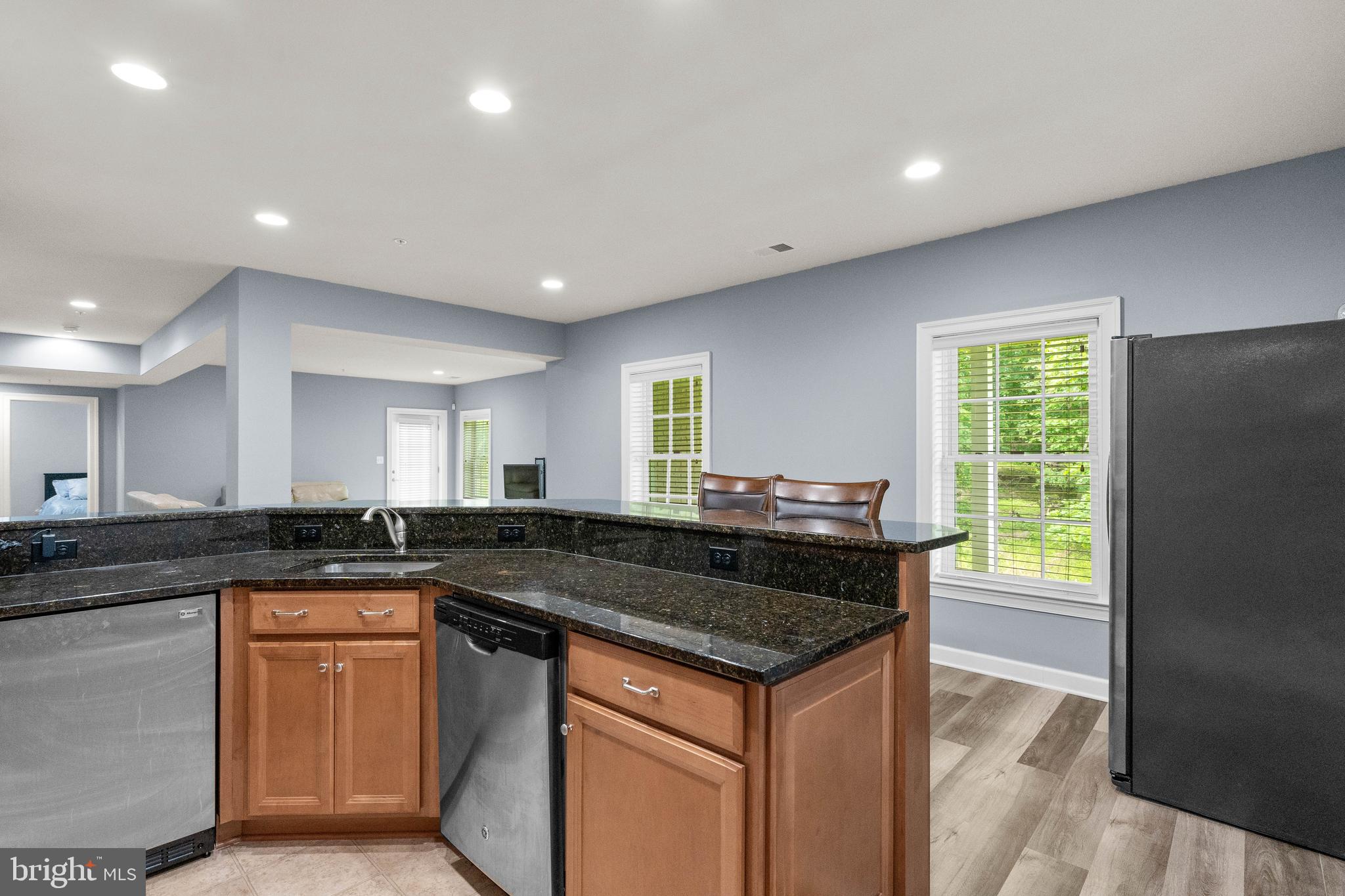 AUTUMN RIVER - Residential