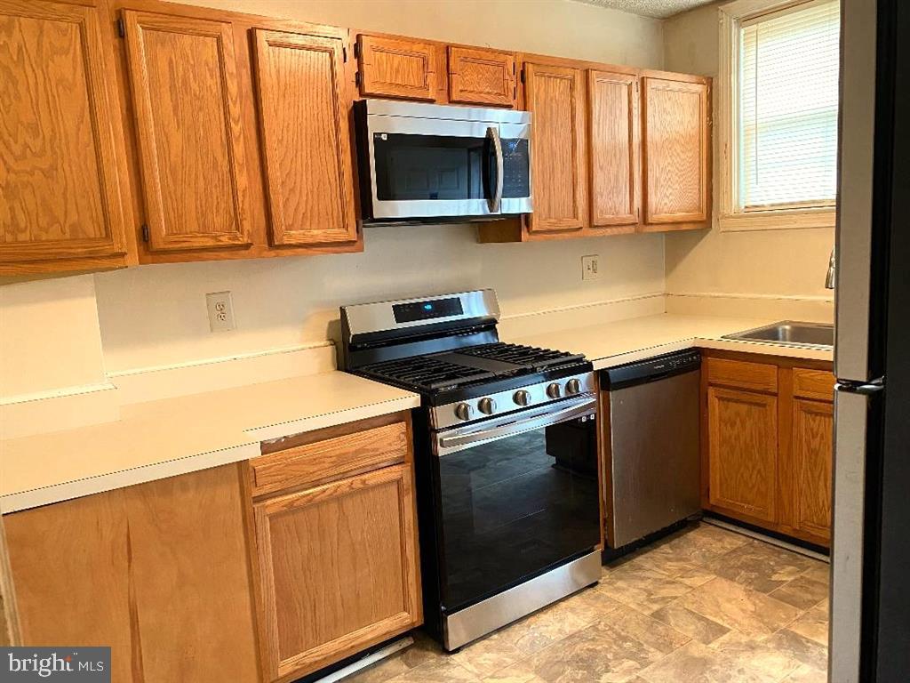 EDMONDSON VIILLAGE - Residential