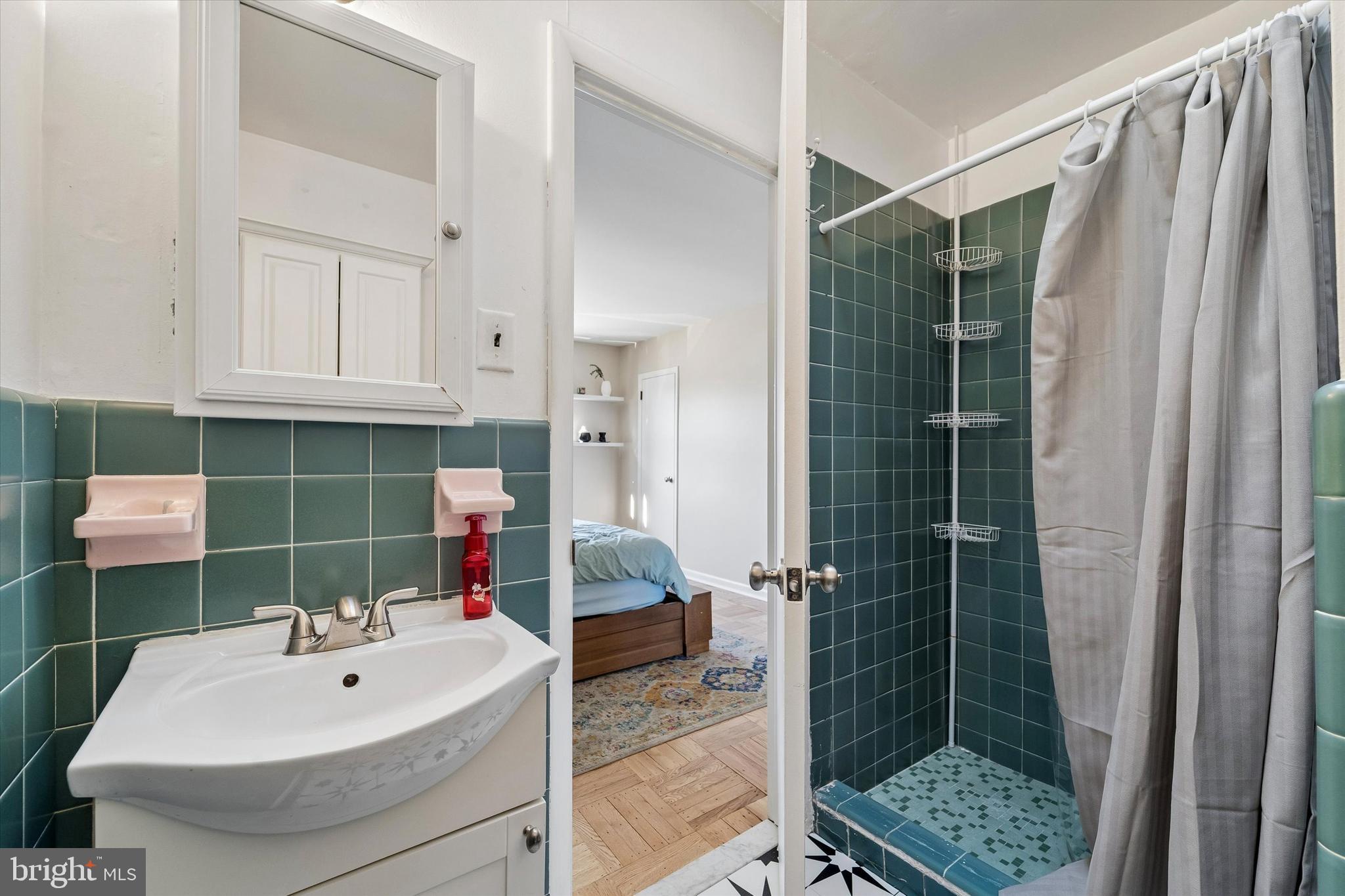 CHATHAM PARK - Residential