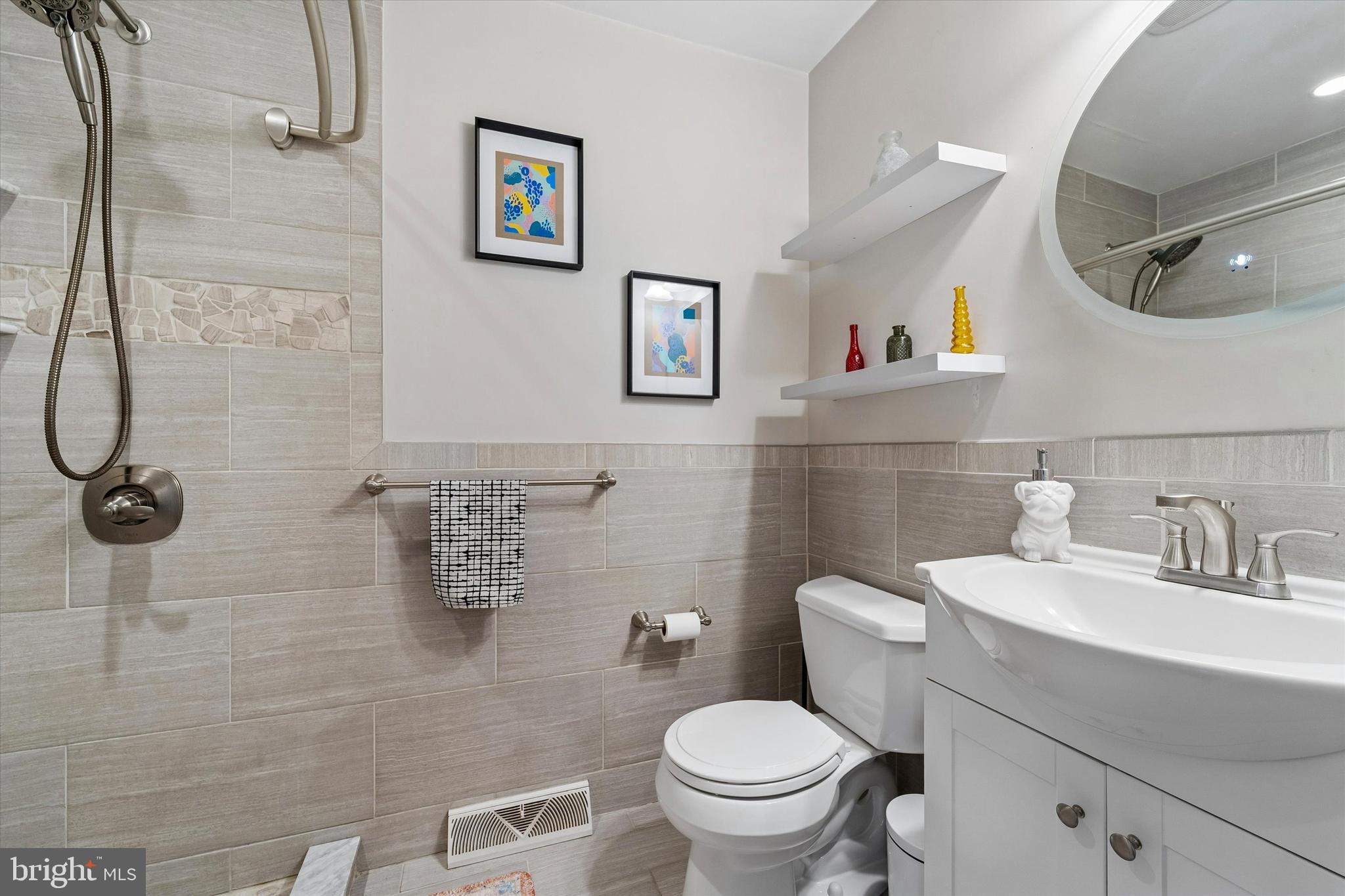 CHATHAM PARK - Residential