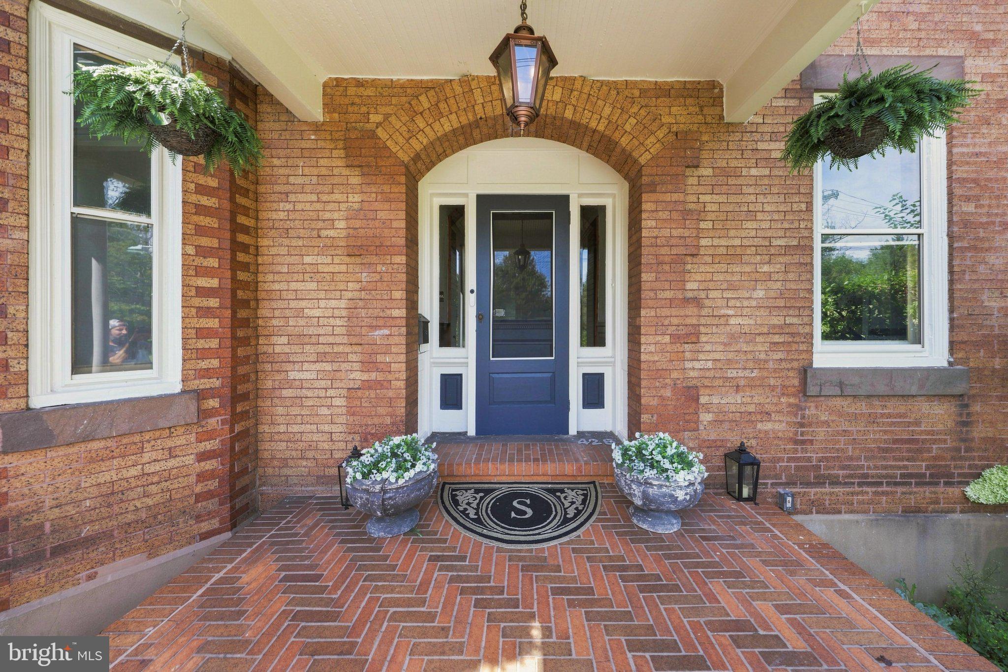428 W BROWNING