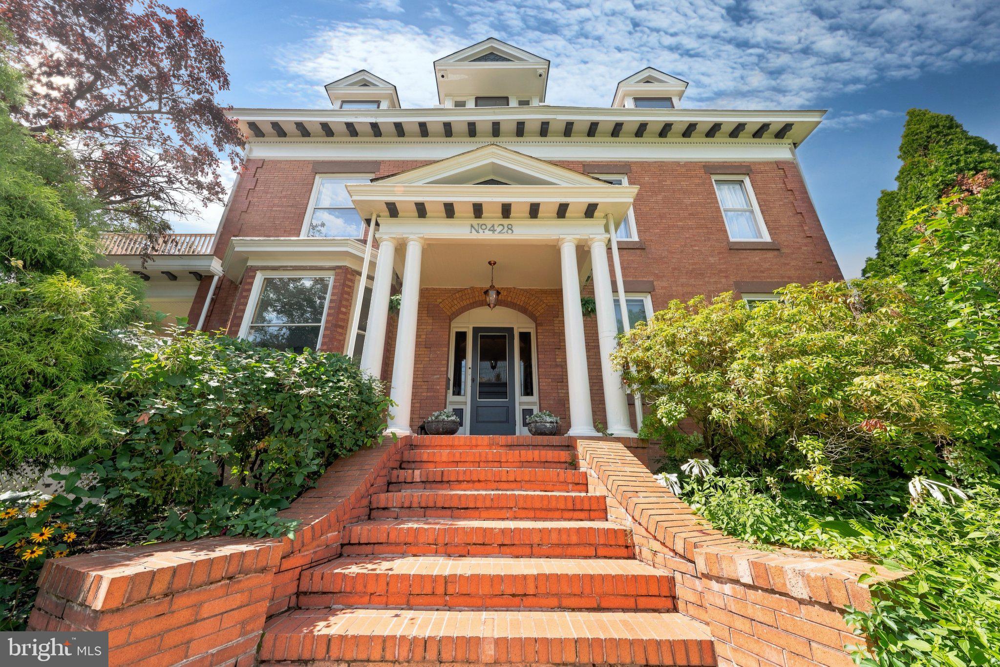 428 W BROWNING