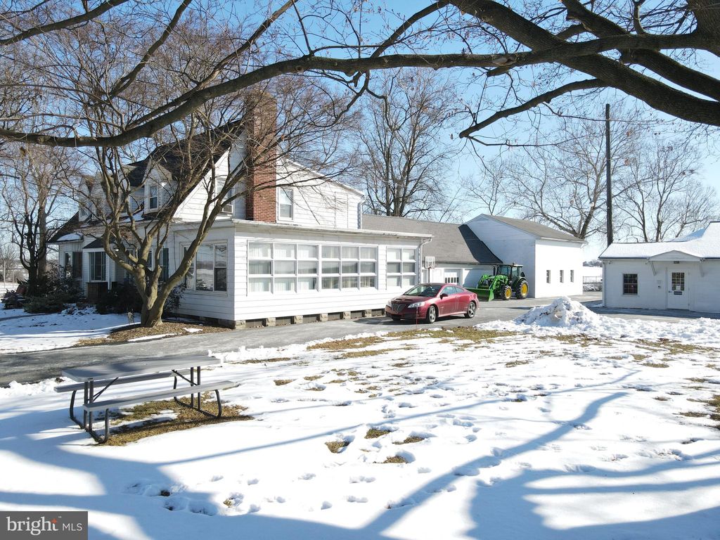 Photo of 625 Kraybill Church Road, MOUNT JOY, PA 17552 (MLS # PALA2064244)