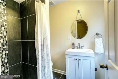 BELAIR-EDISON - Residential Lease