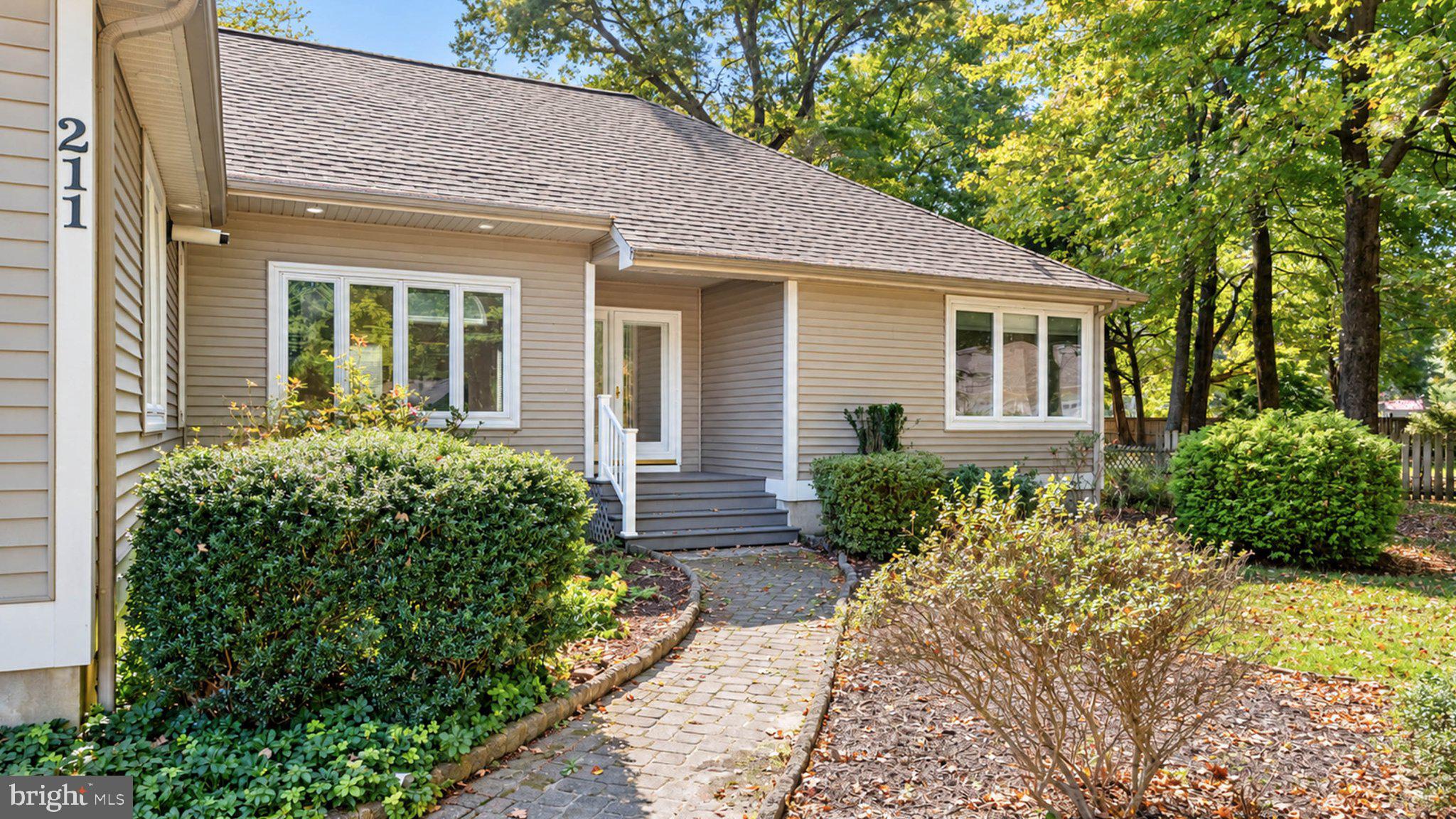 211 WOODLANDS COURT